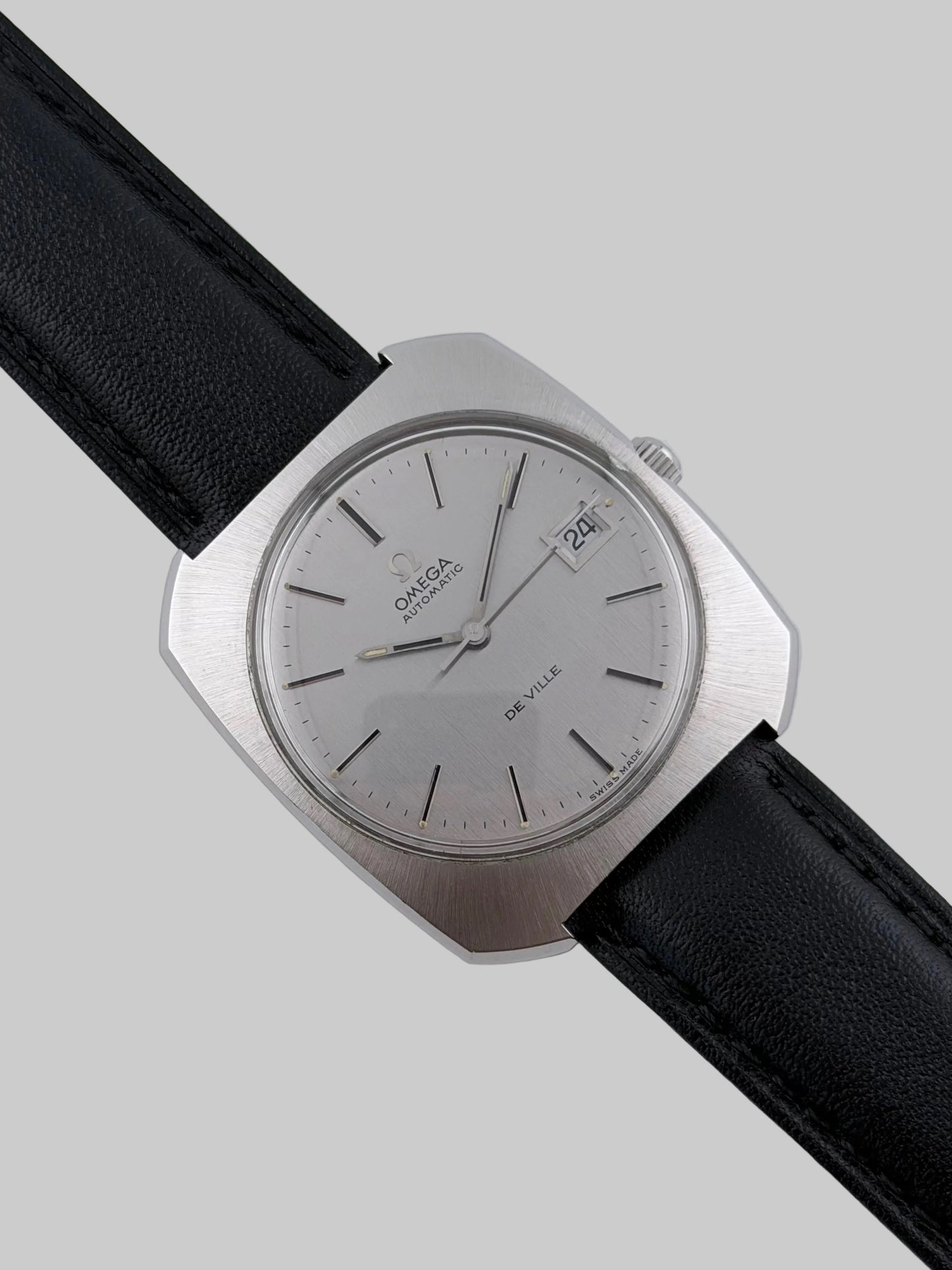 Omega De Ville Automatic Date Rare Jumbo Size - 166.085