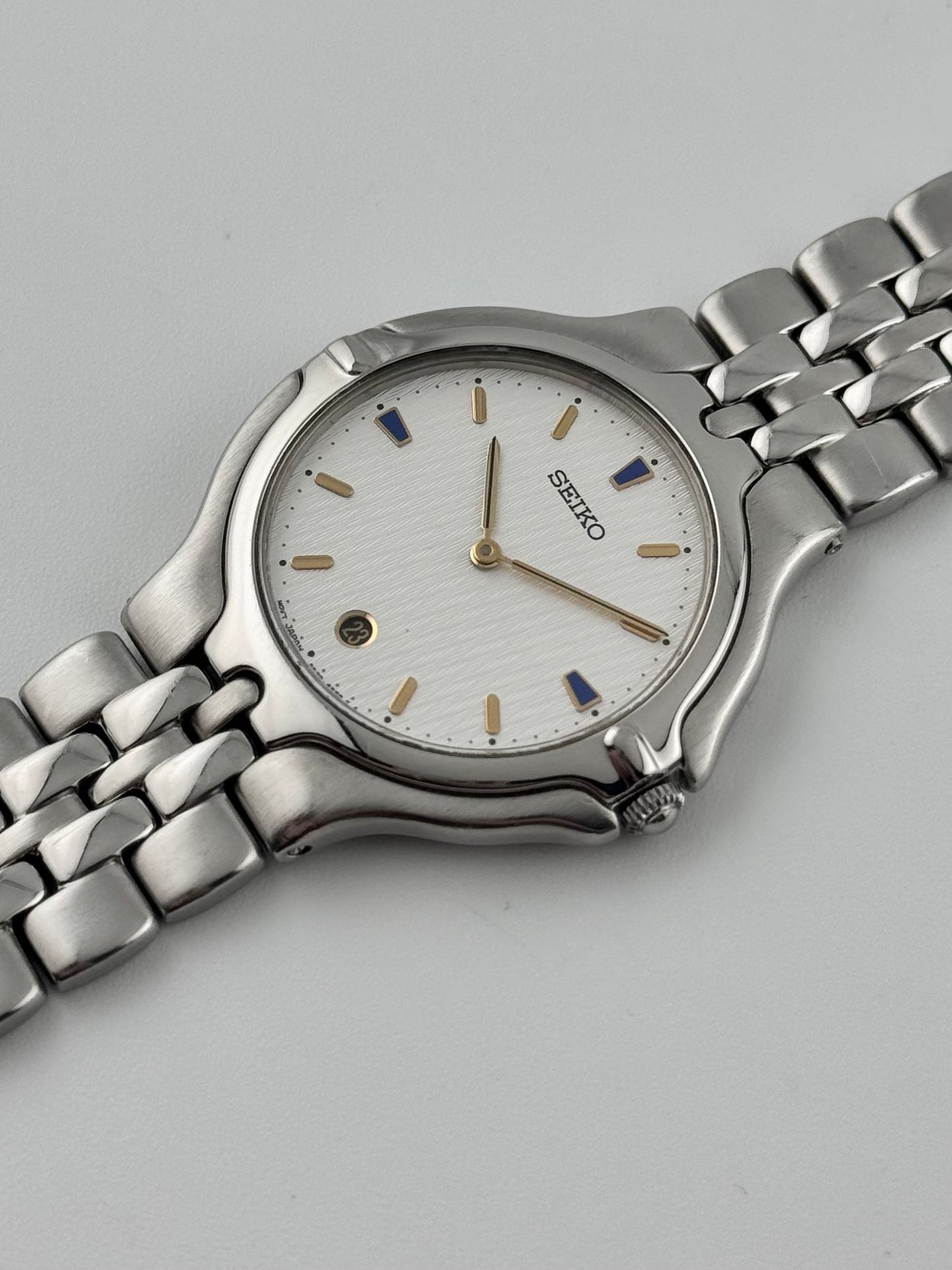 Seiko Presage Quartz Date 5E29-6B80 Rare Dial