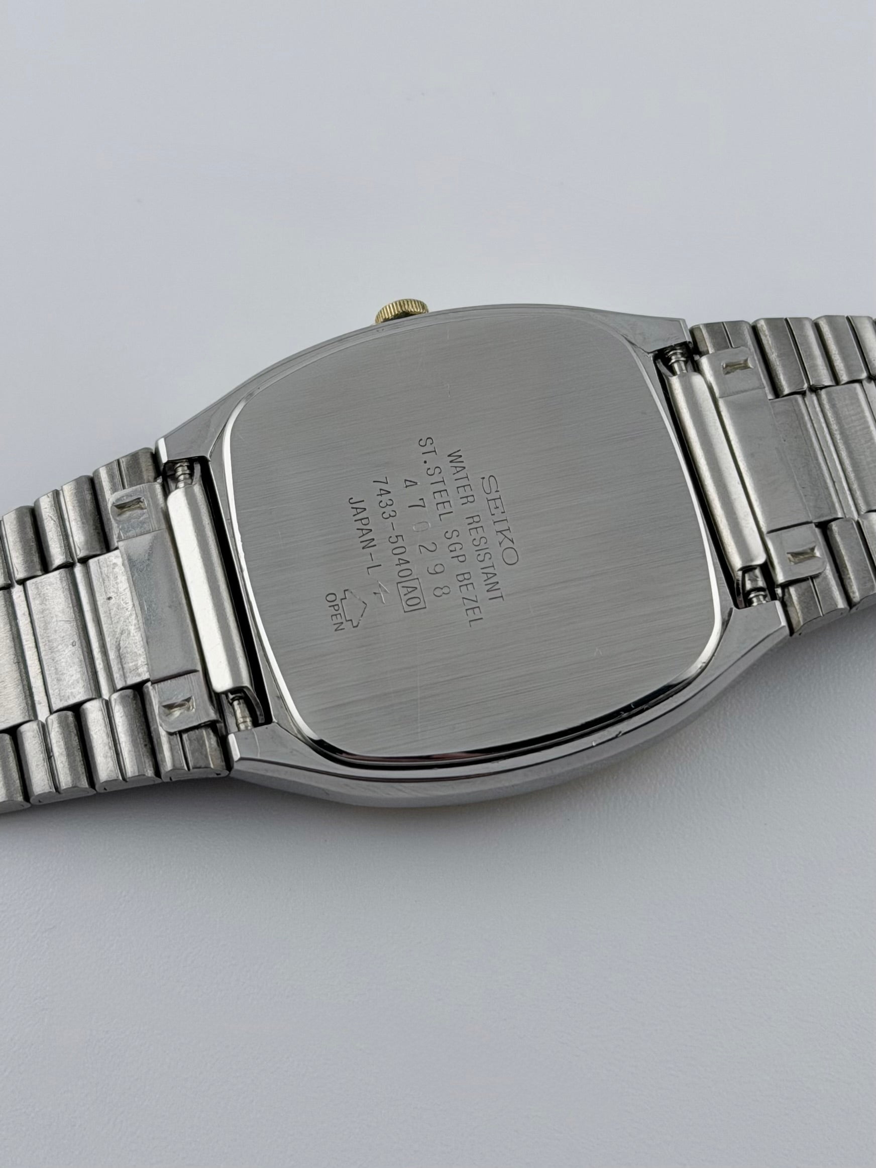 Seiko Chronos Tank Quartz Day-Date - JDM - 7433-5040 – The Wrist