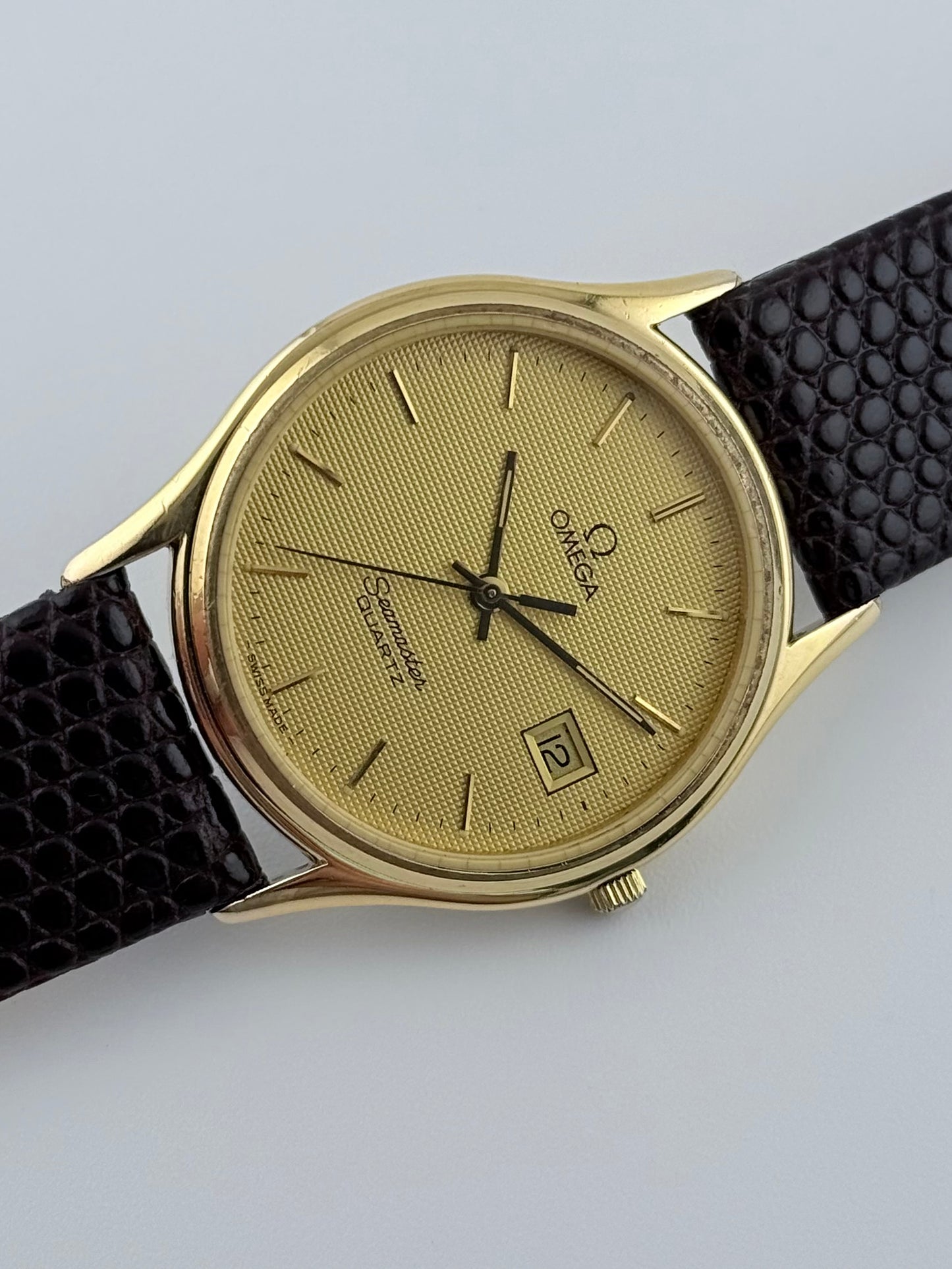 Omega Seamaster Quartz Date 196.0251 - Waffle Dial