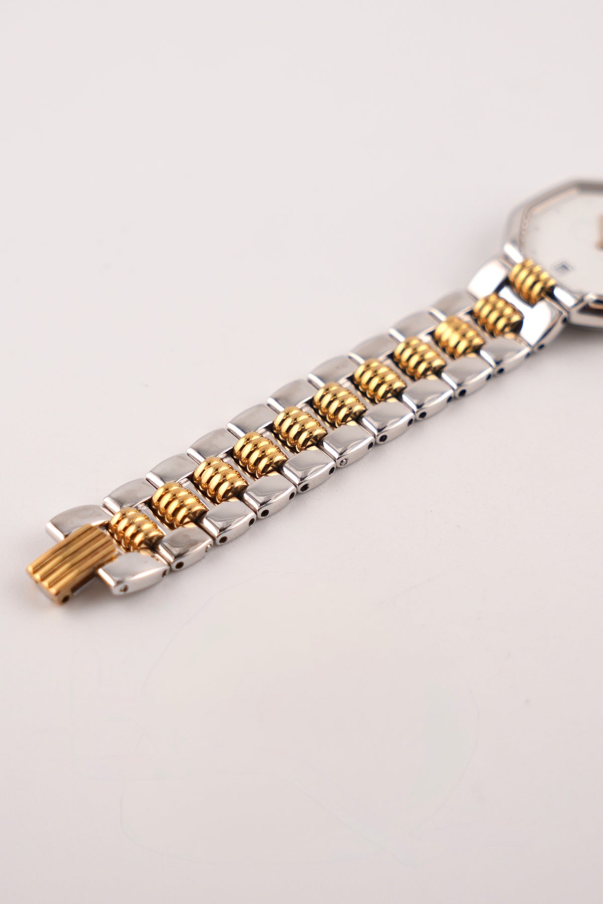 Christian Dior Paris Quartz Date 48.203 - Ladies