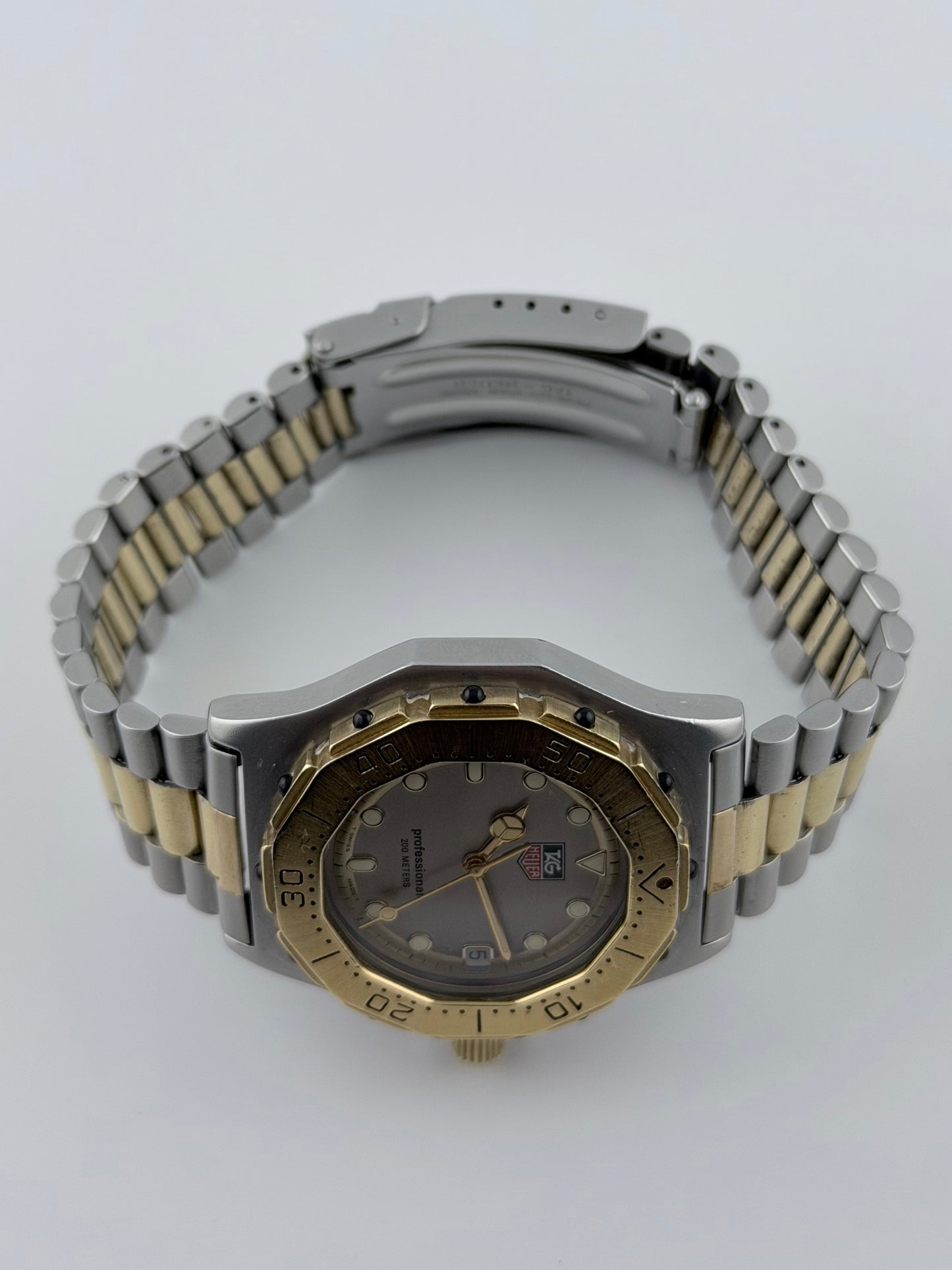 Tag Heuer Professional 200m Quartz Date - 934.206