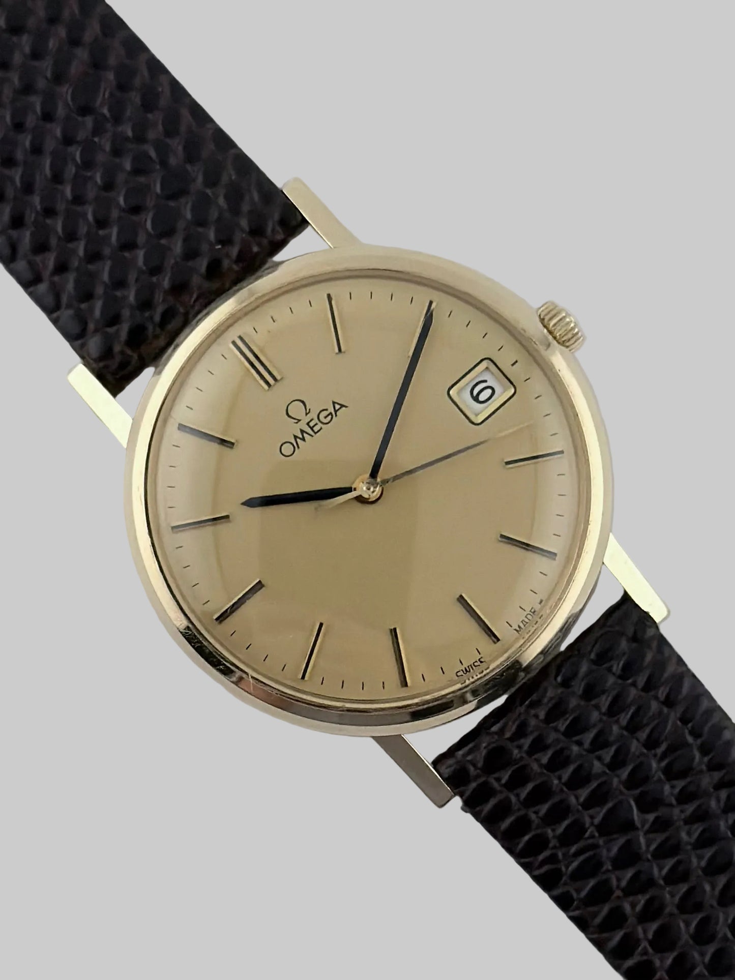 Omega Geneve Manual Wind 9ct Gold - 132.5017