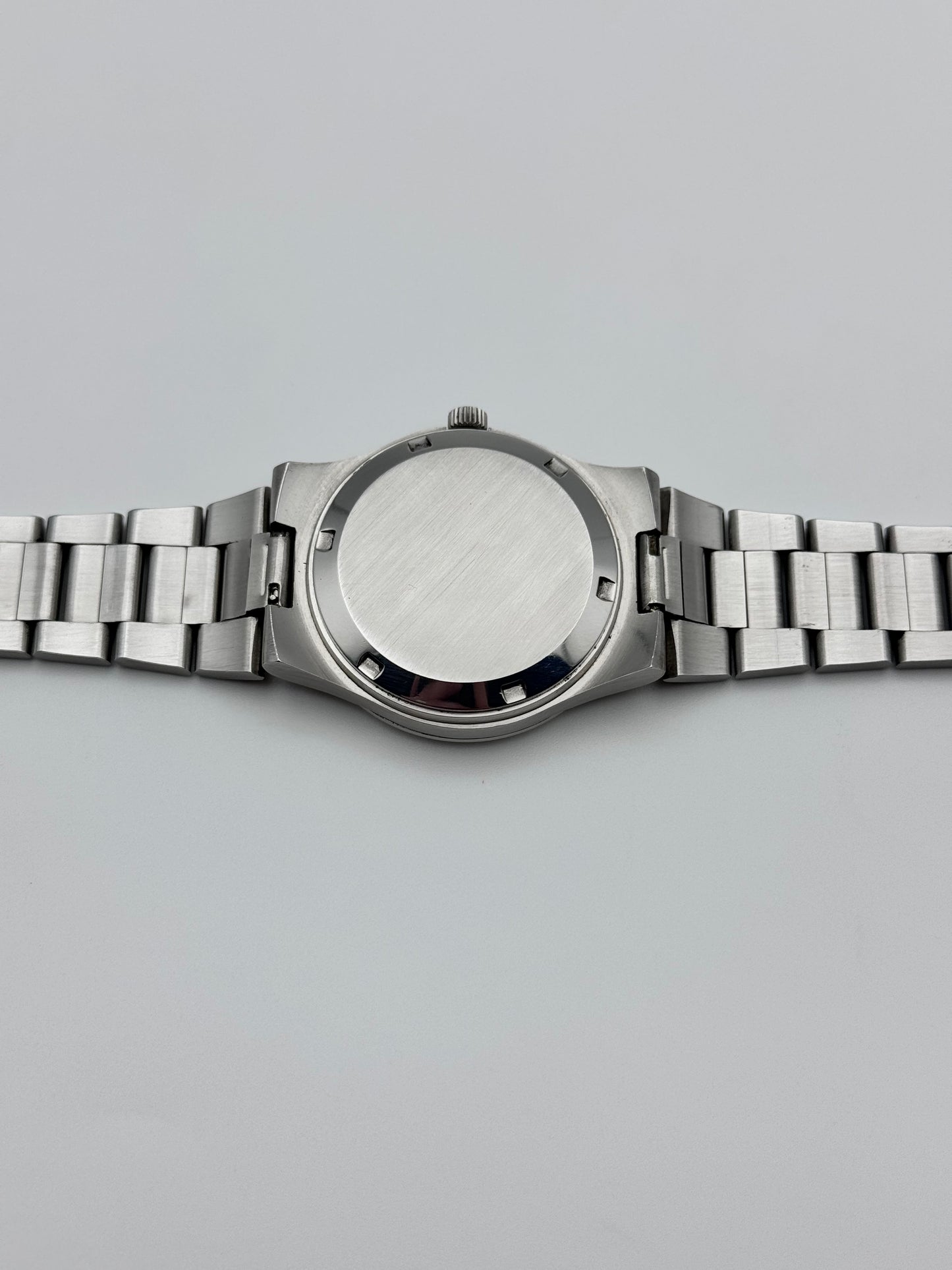 Omega Geneve Automatic Date 166.0173