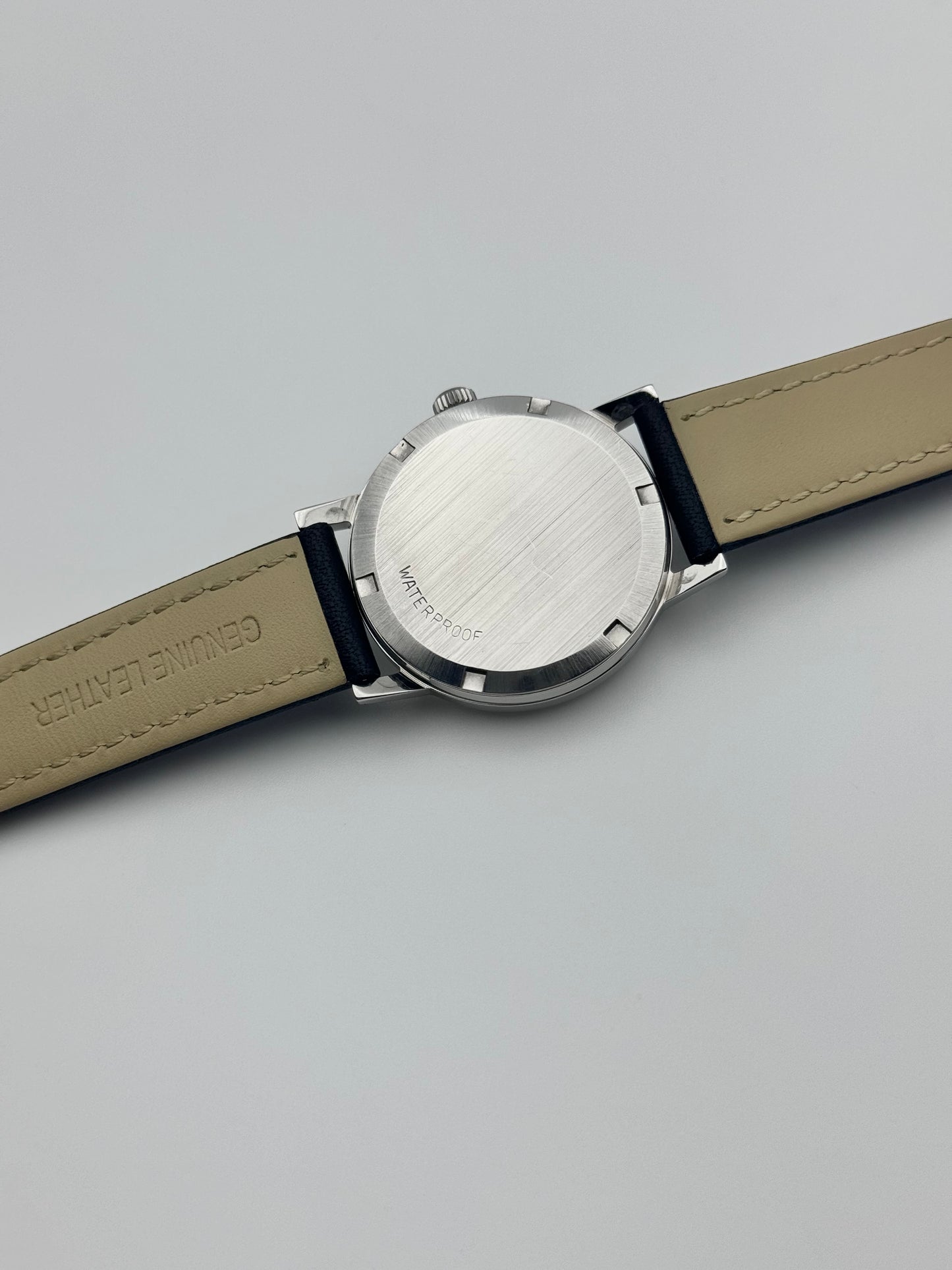 Omega Geneve Manual Wind Date 136.070 - Full Set - Box and Papers