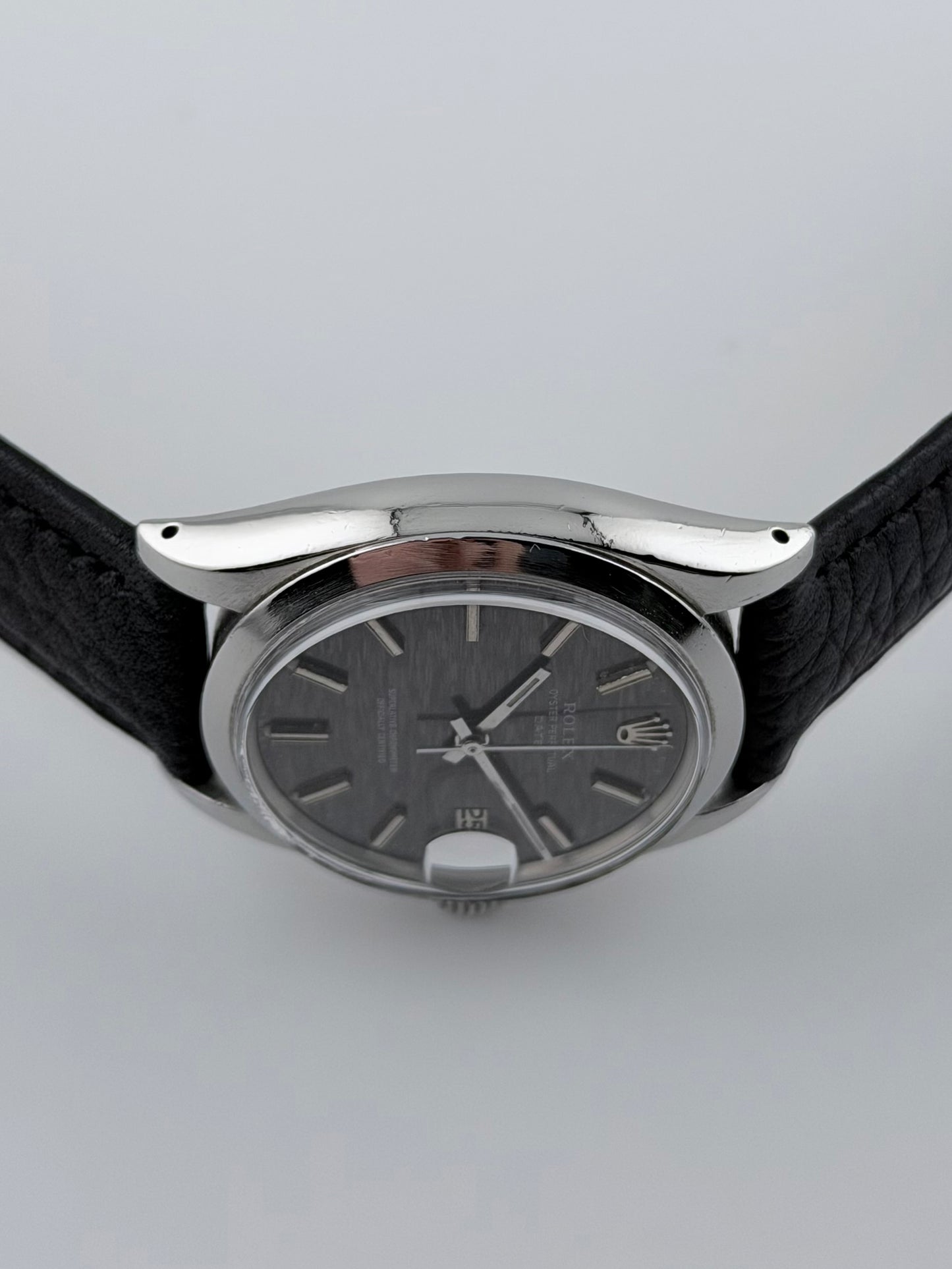 Rolex Oyster Perpetual Date Automatic - 1500 - Rare Shantung Dial