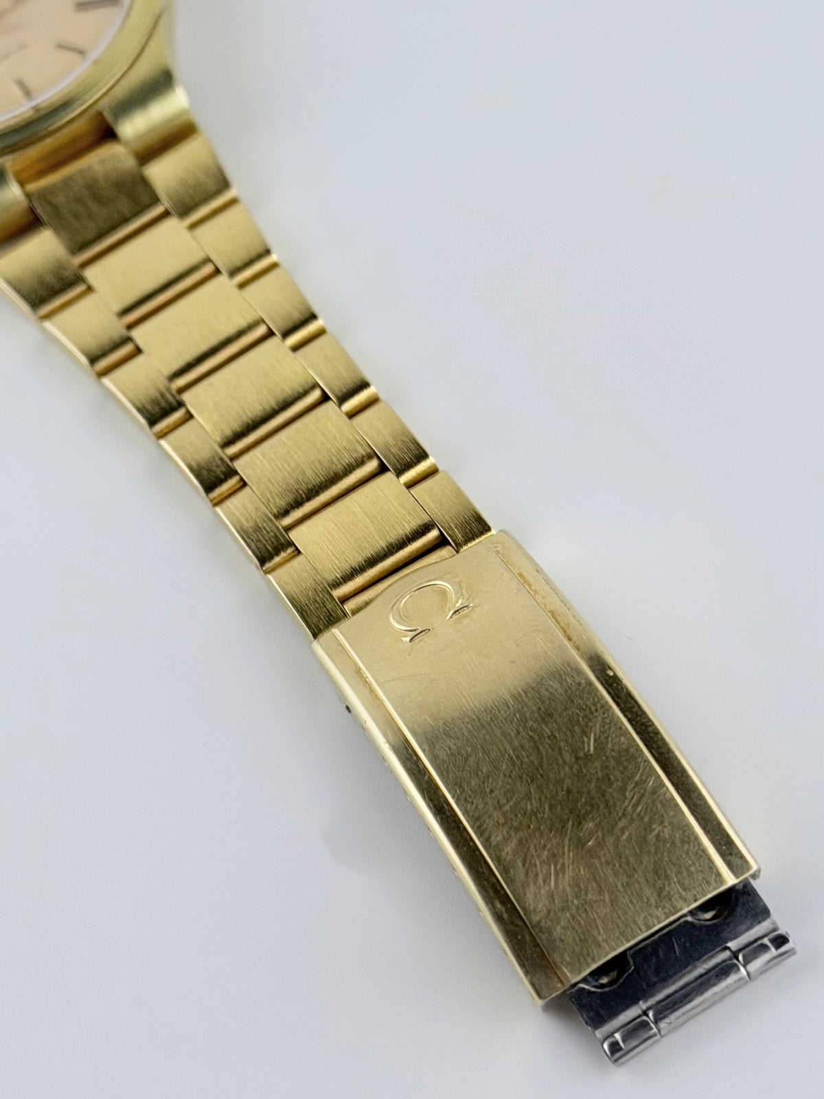 Omega Geneve Automatic Date 166.0173