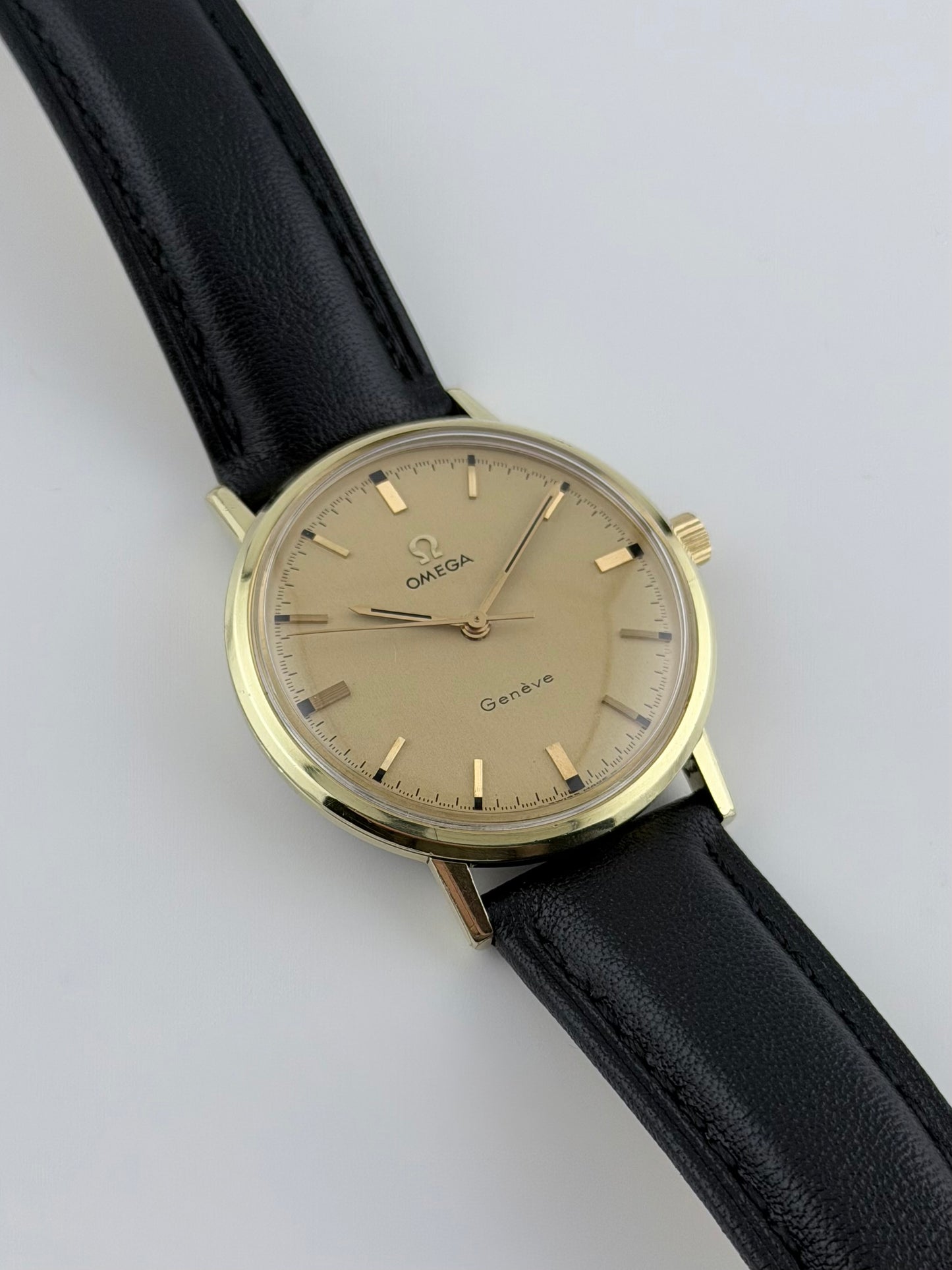 Omega Geneve Manual Wind 131.019 - Complete Set! - Box, Wallet, Papers
