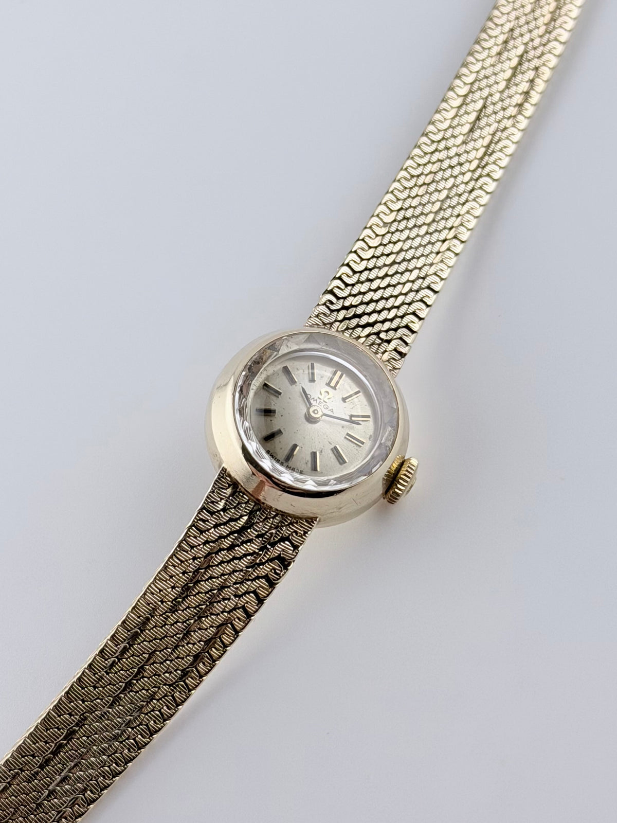 Omega 1964 Cocktail Watch 9ct Manual Wind - Ladies - with Box