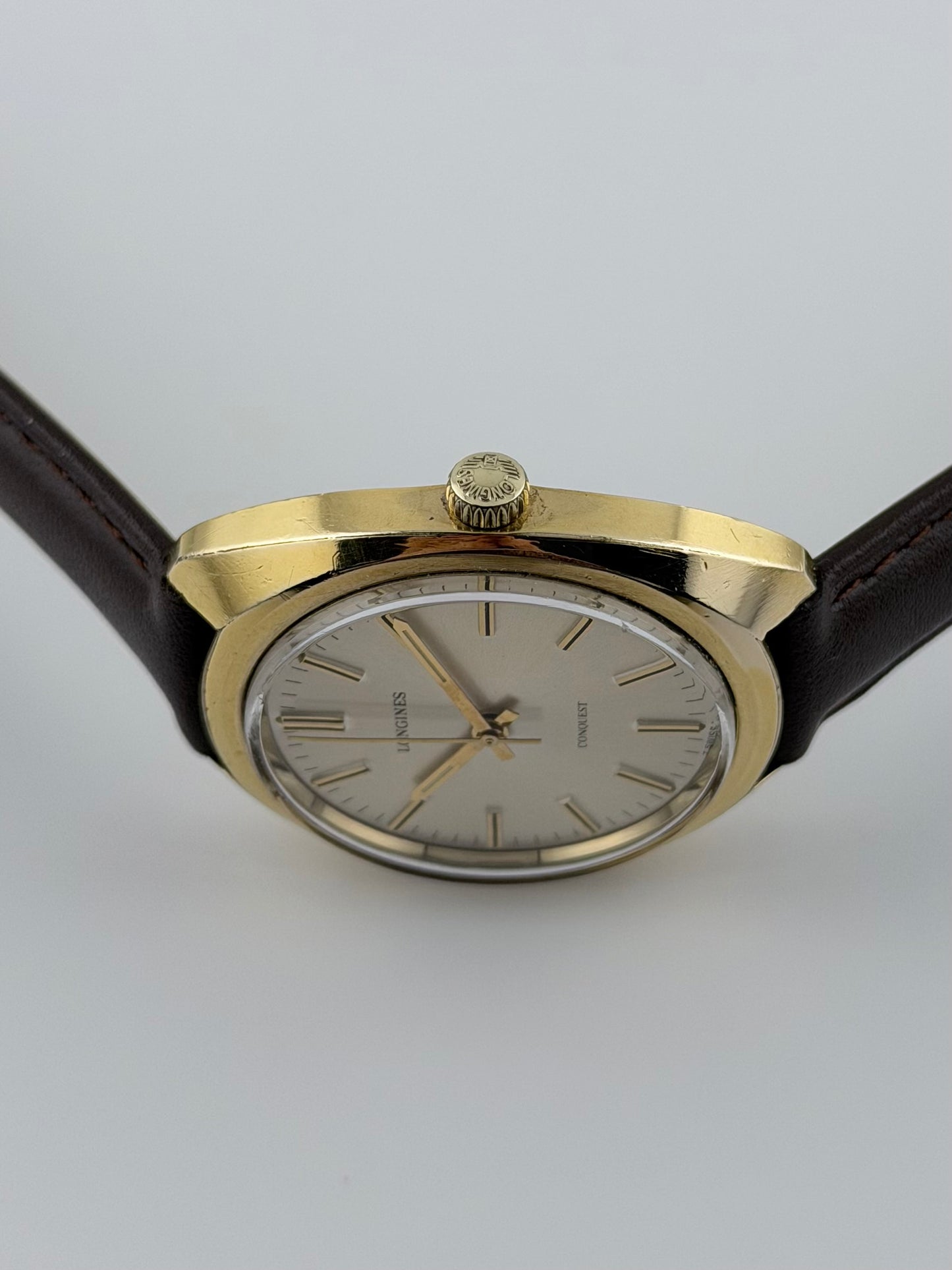 Longines Conquest Manual Wind - Sunburst Dial