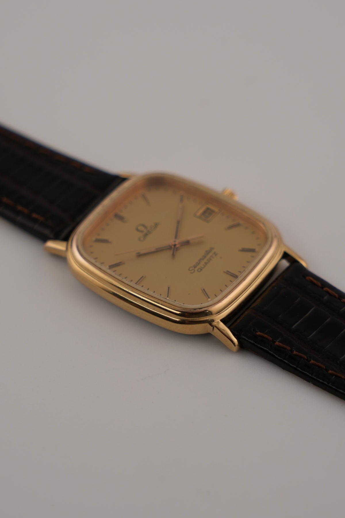 Omega Seamaster Tank Quartz Date 196.0267