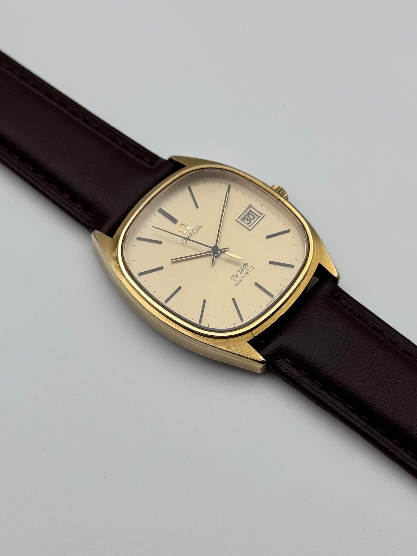 Omega DeVille Quartz Date 192.0034