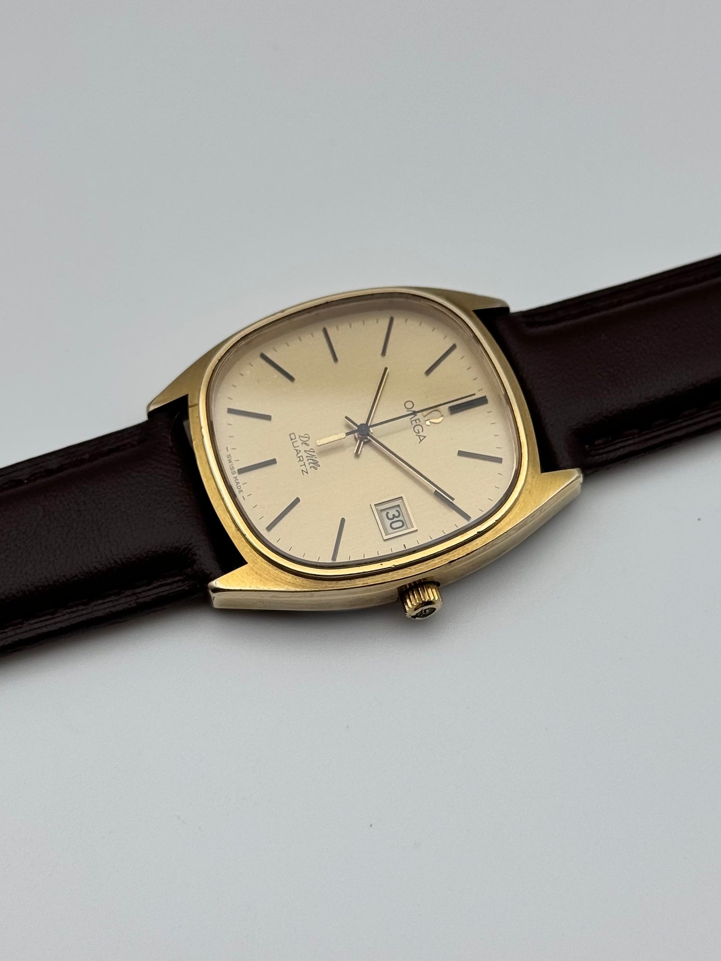 Omega DeVille Quartz Date 192.0034