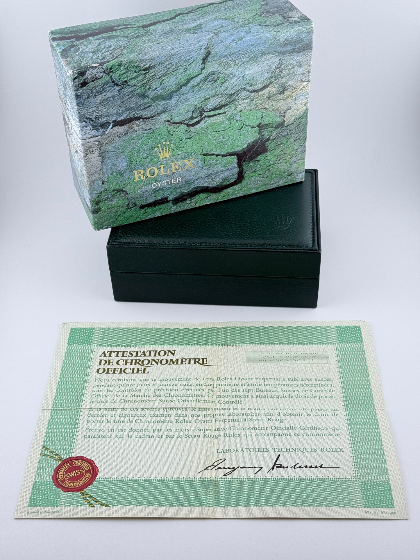 Rolex Oyster Perpetual Date Automatic - 1512 - Zephyr Dial - Solid 14ct Gold - Box and Papers