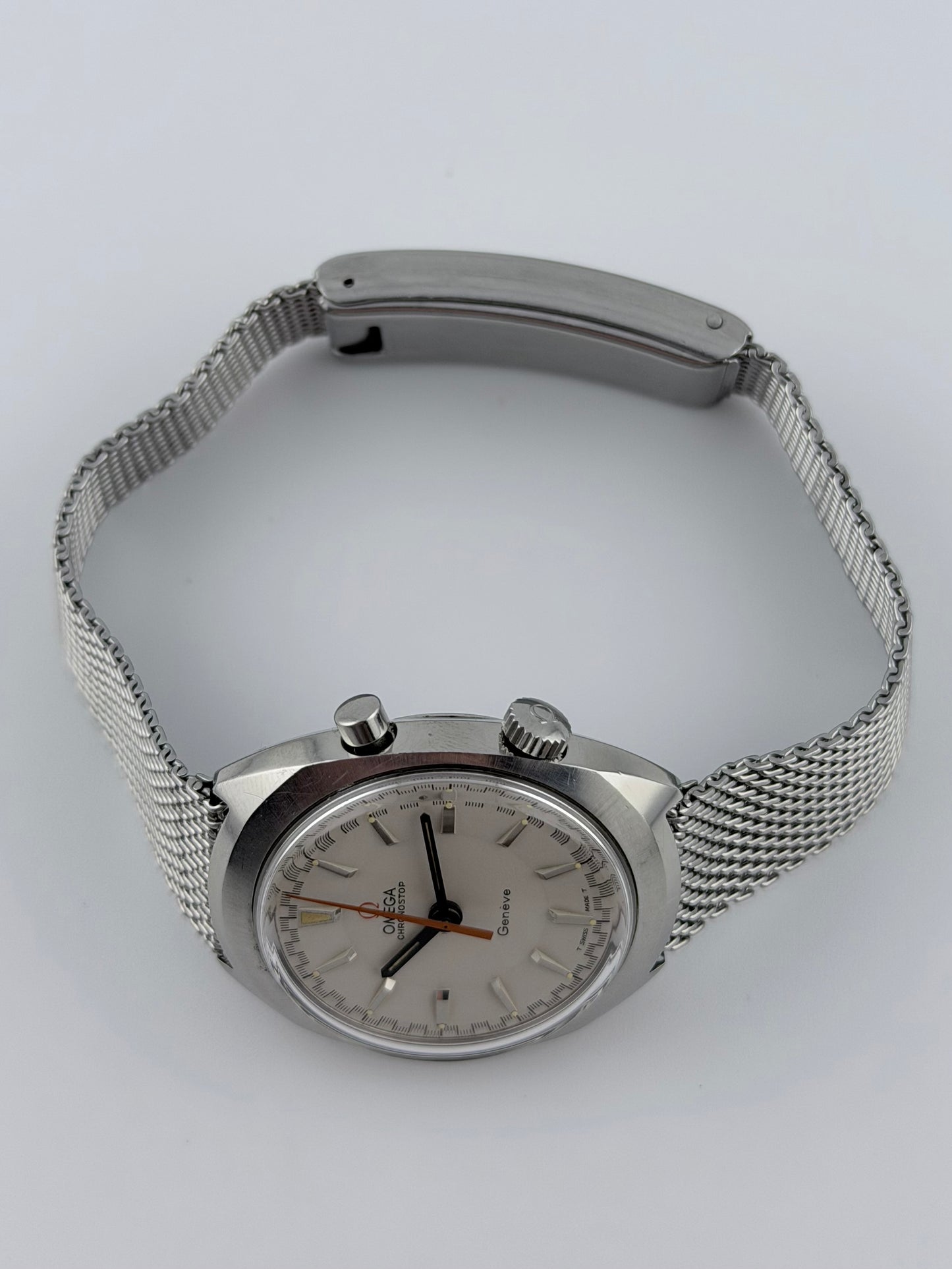 Omega Geneve Chronostop Manual Wind 145.009 - Original Bracelet - Ultra rare white dial!!