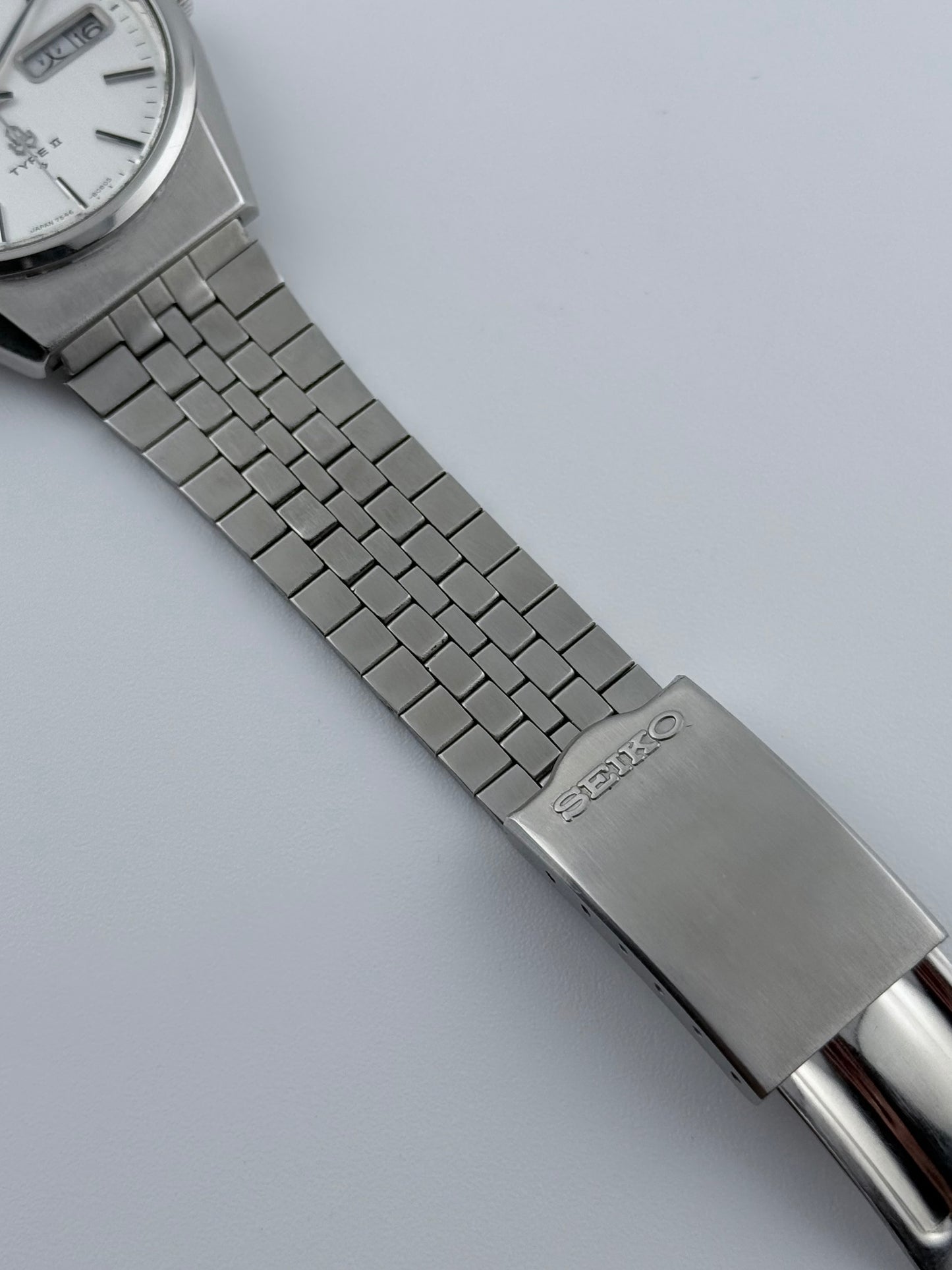 Seiko Type II Quartz Day-Date - 7546-8070