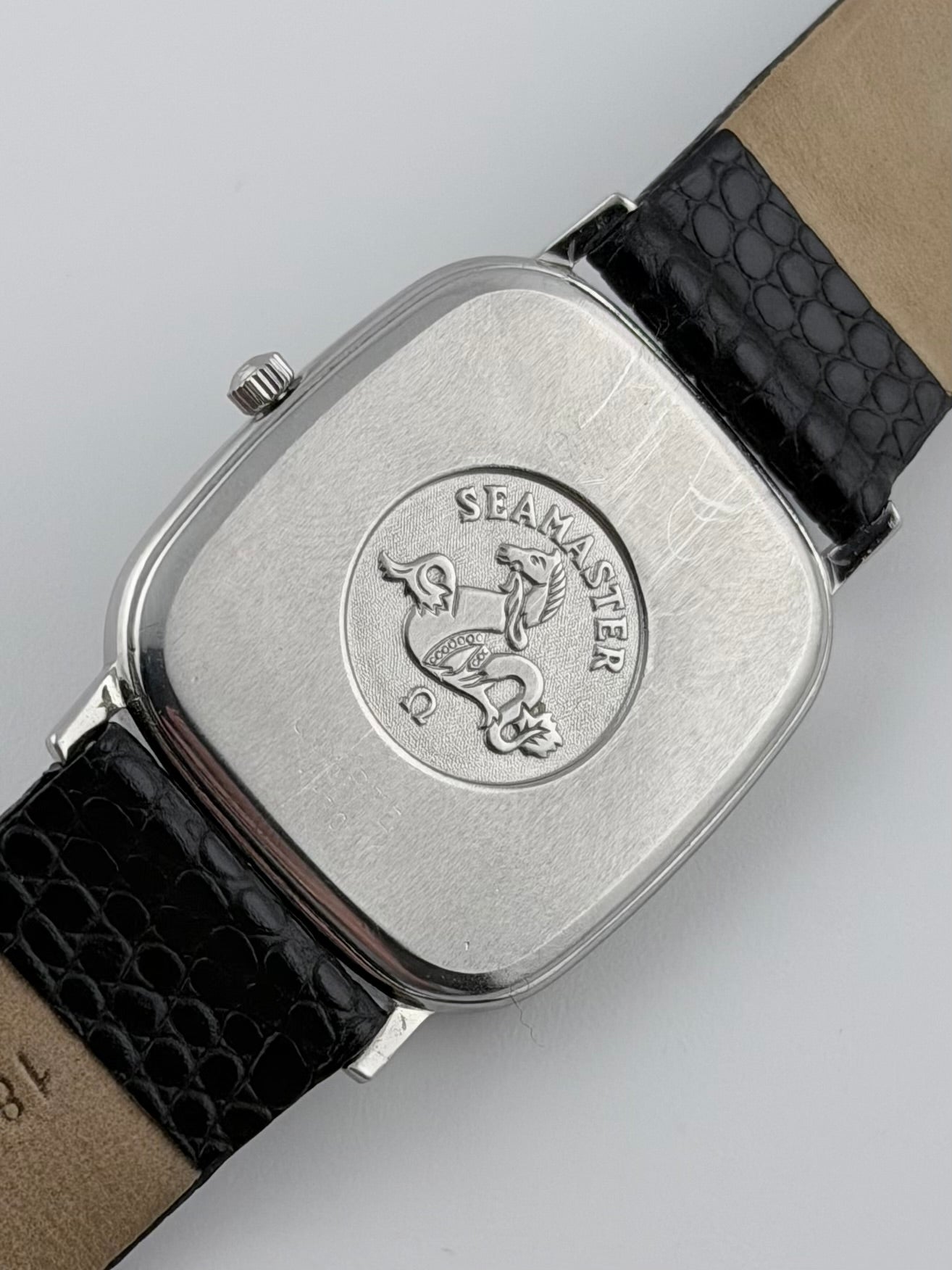Omega Seamaster Tank Quartz Date - 196.0267