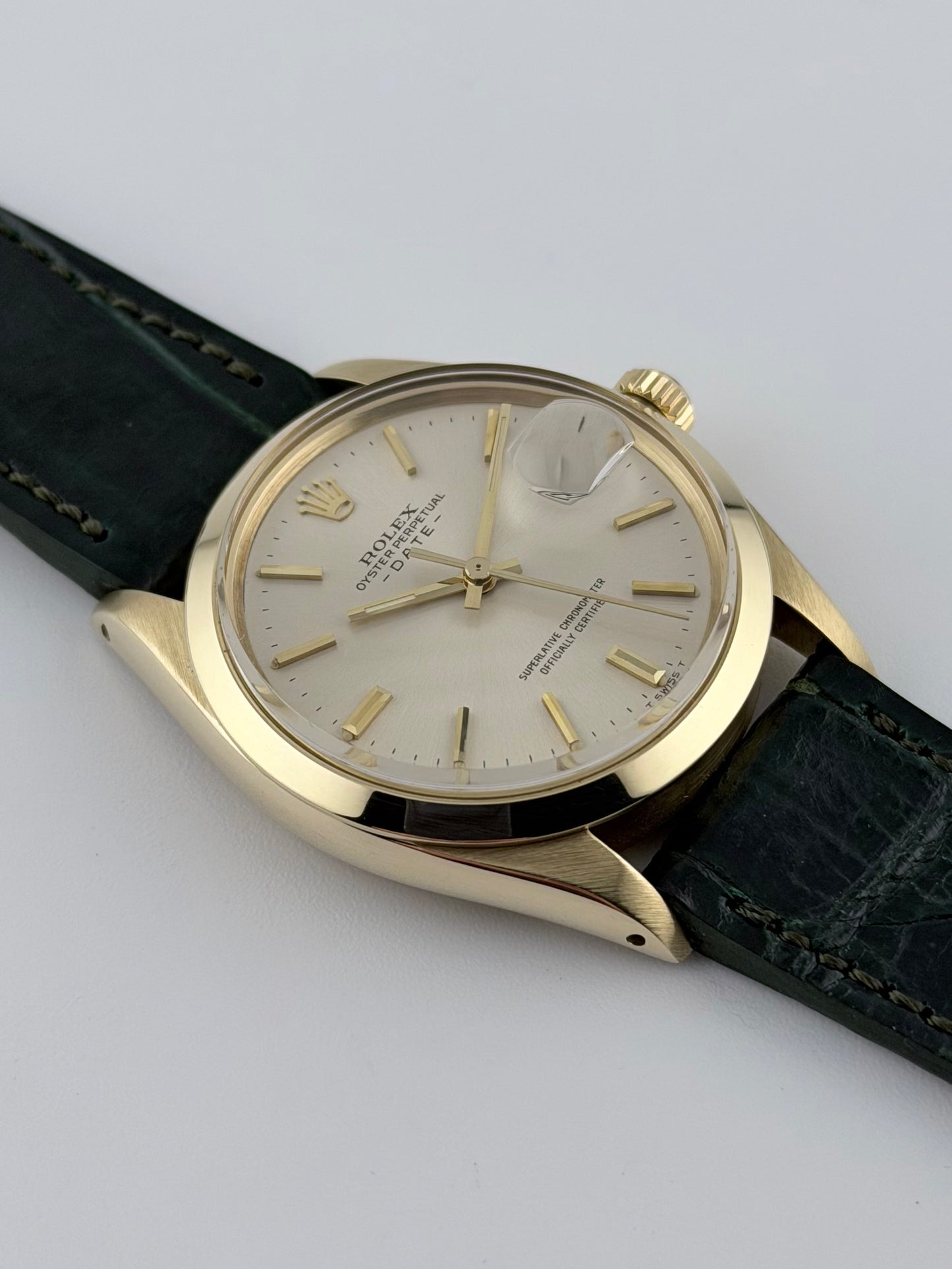 Rolex Oyster Perpetual Date Automatic - 1500/7 14ct Gold