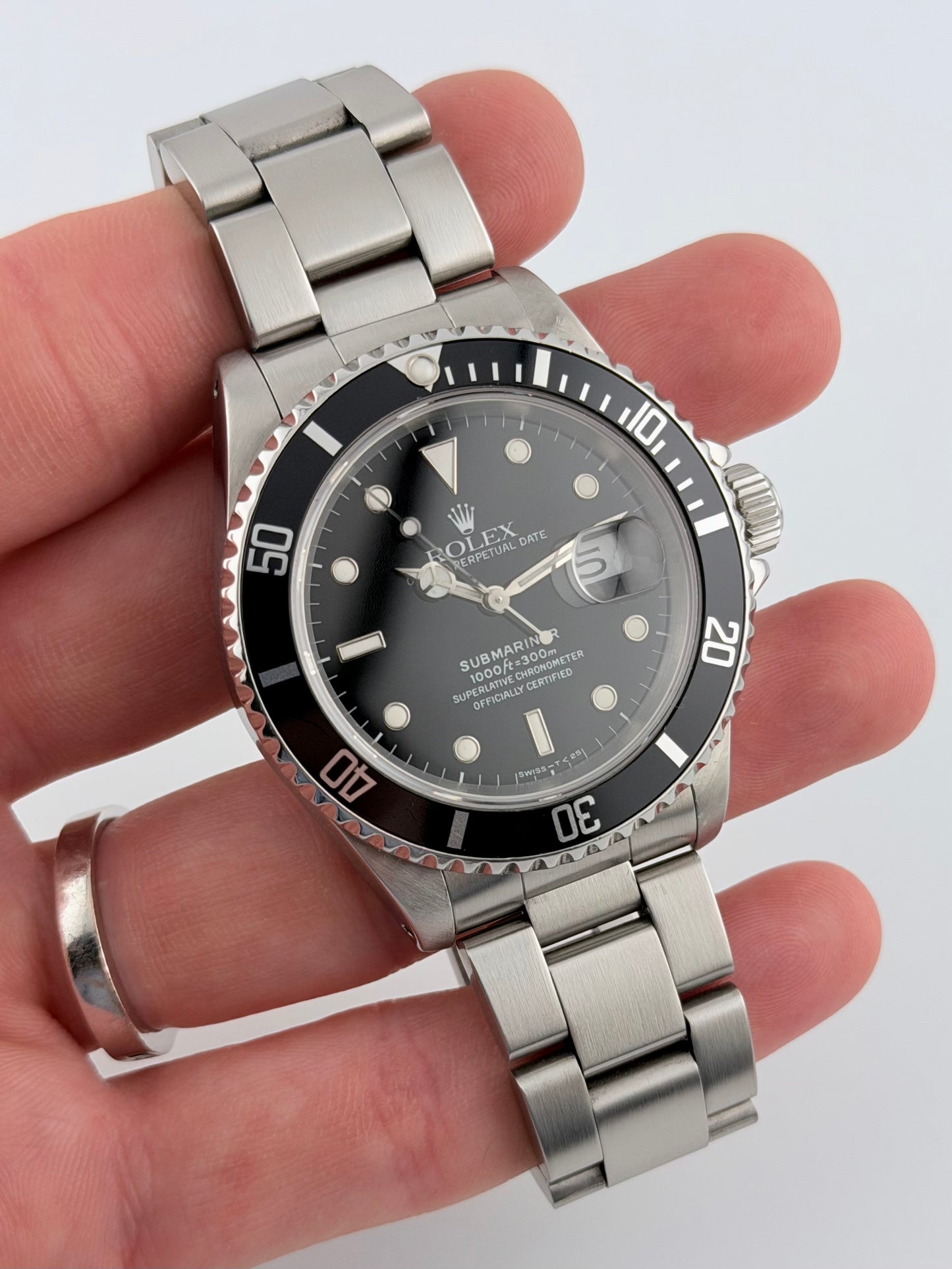 Rolex Oyster Perpetual Submariner Date - 16610 - Original Box