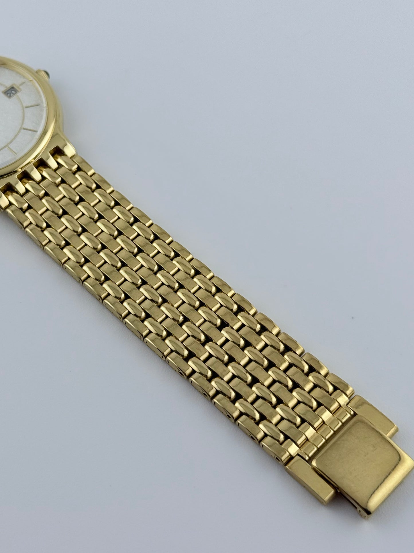 Citizen Quartz - Date 6115 - G10827 K