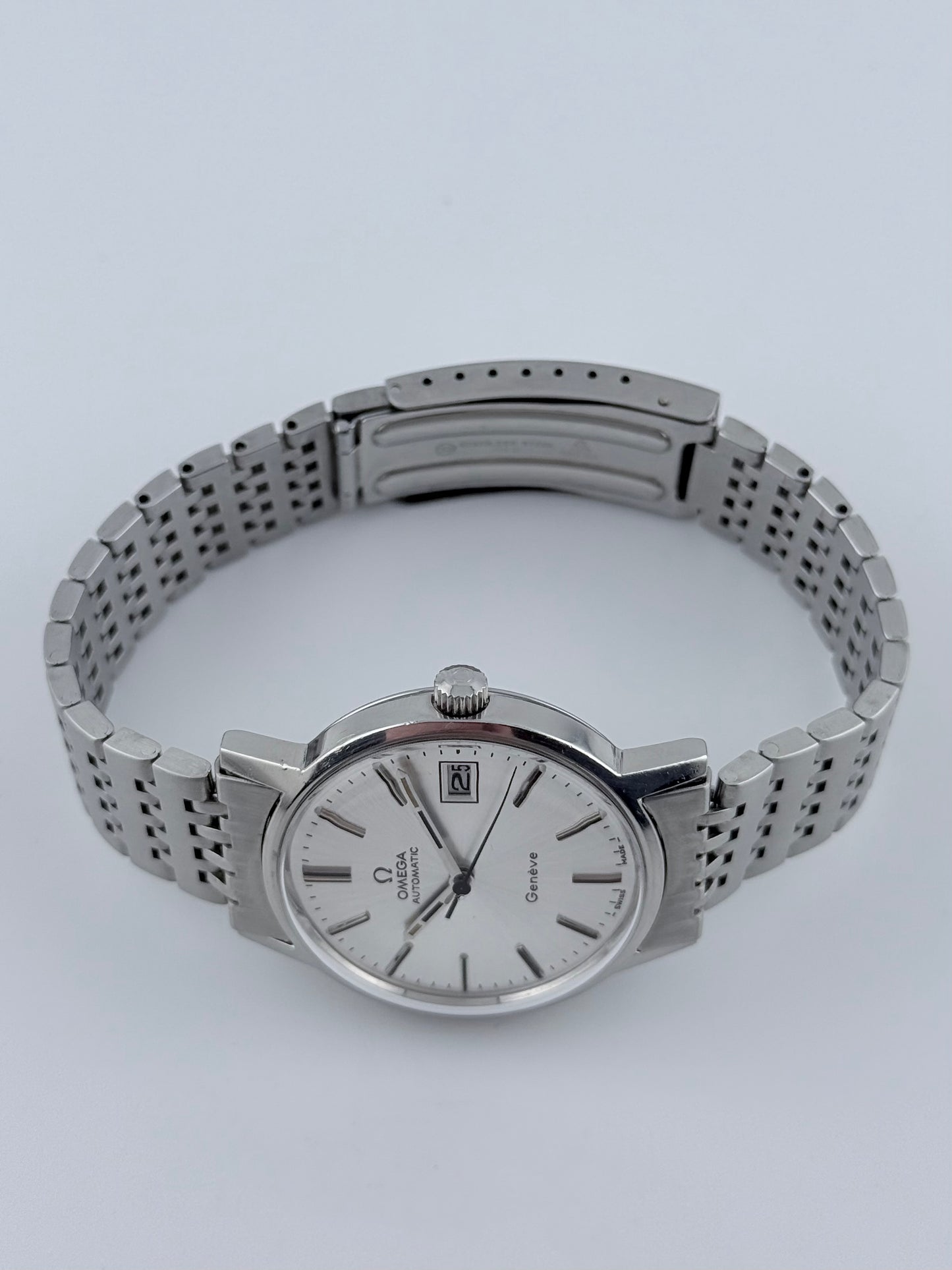 Omega Geneve Automatic Date - 166.0163