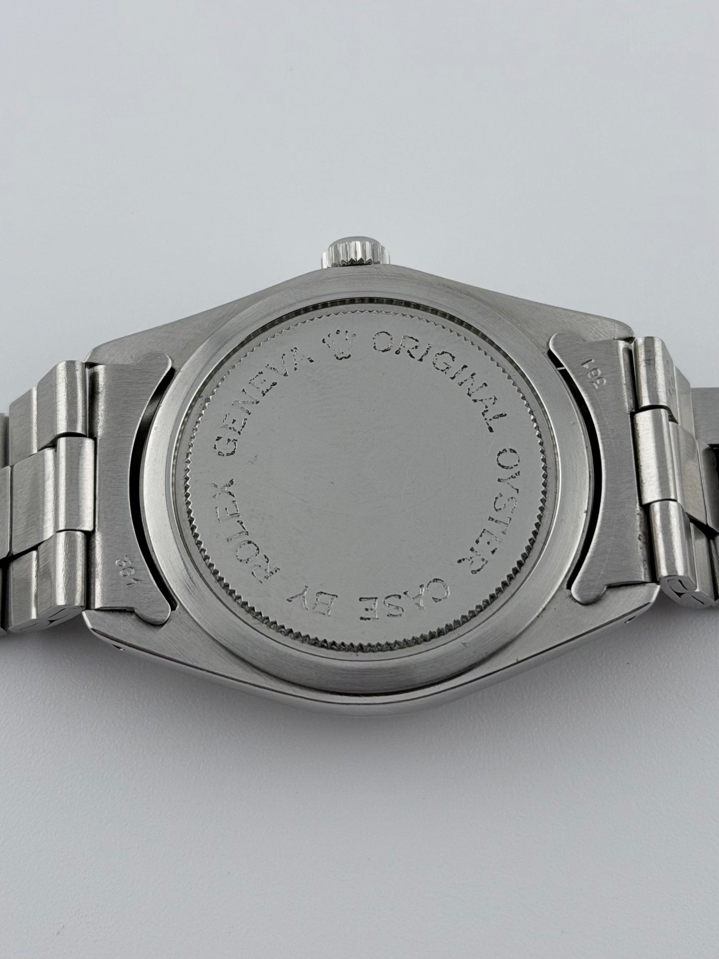 Tudor Oysterdate - Manual Wind - 90120 - Box and Papers!