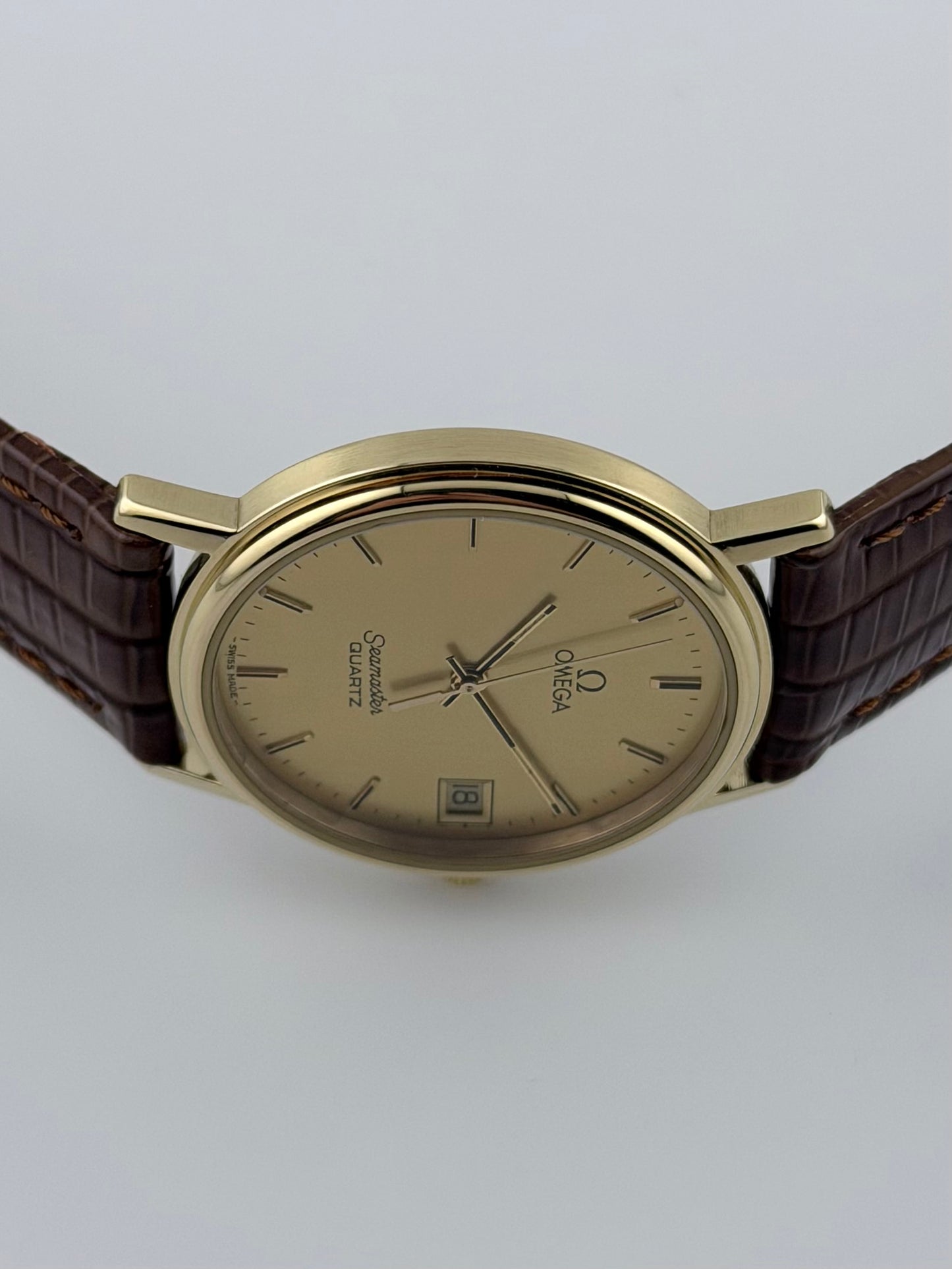 Omega Seamaster Quartz Date - 196.0266