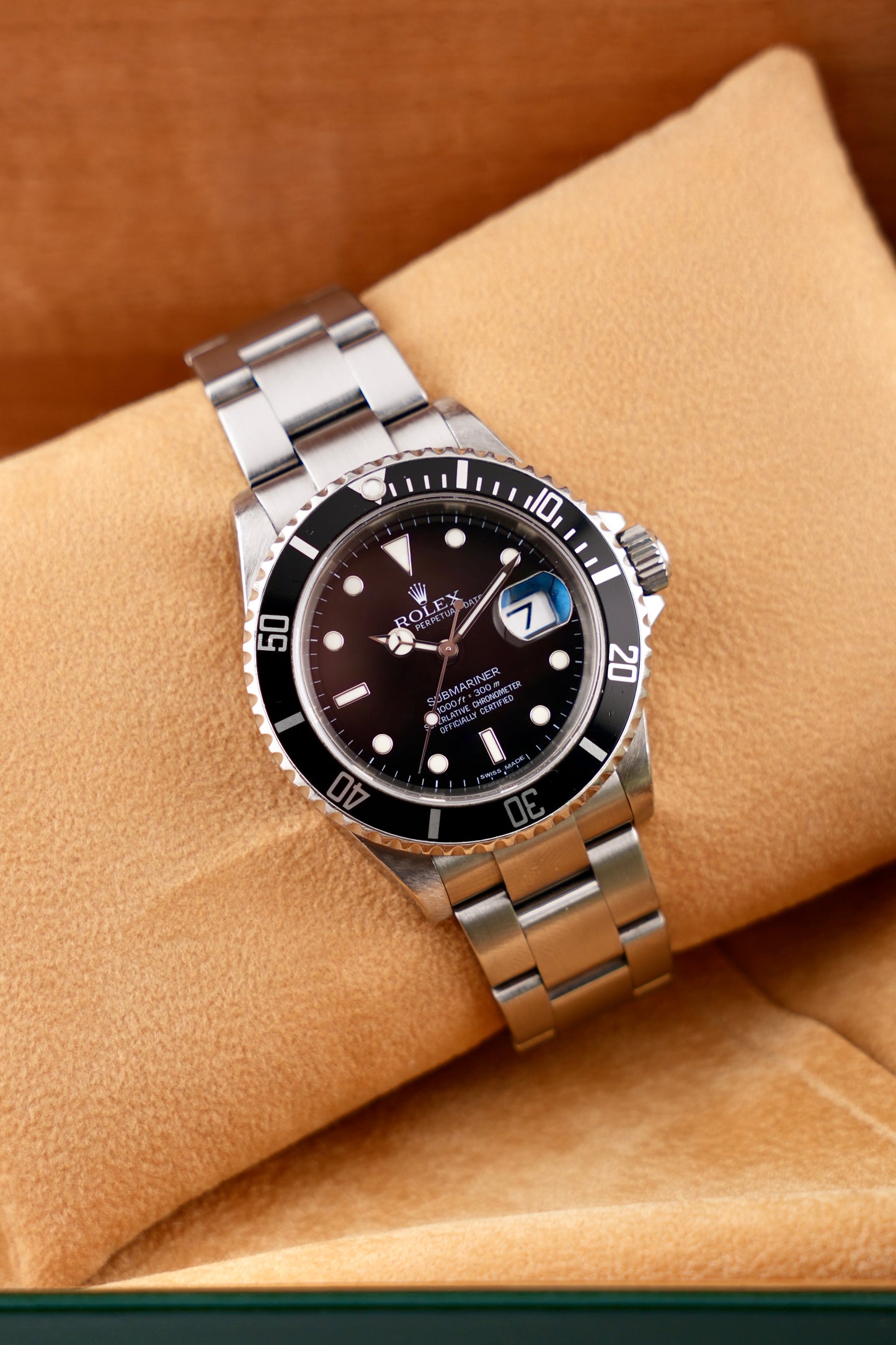 Rolex Oyster Perpetual Submariner Date - 16610 - Original Box