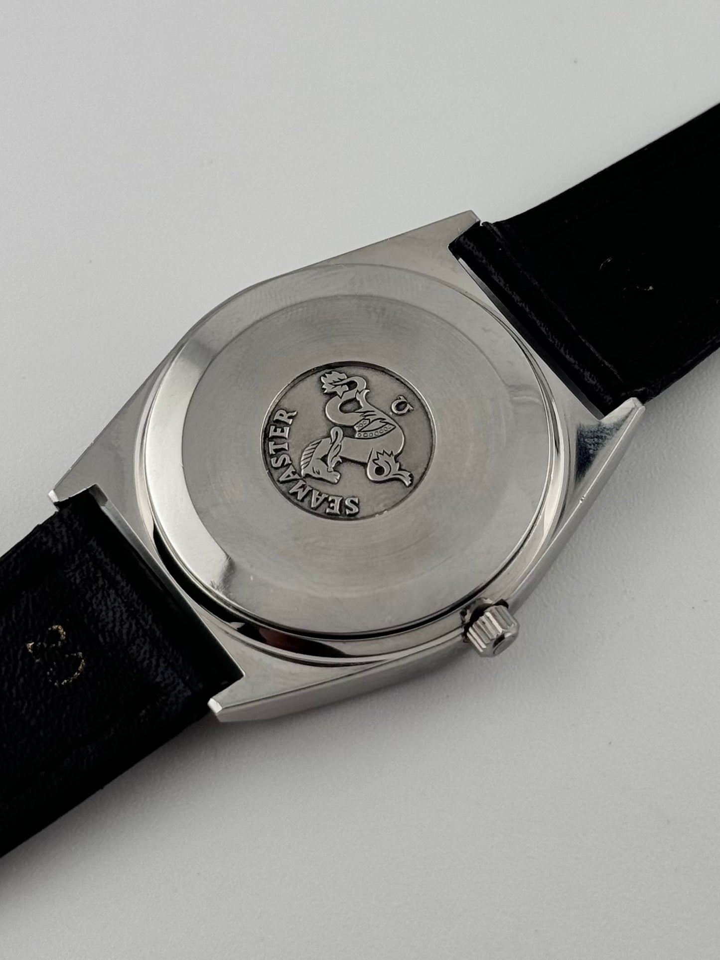 Omega Seamaster Quartz Date 196.0088