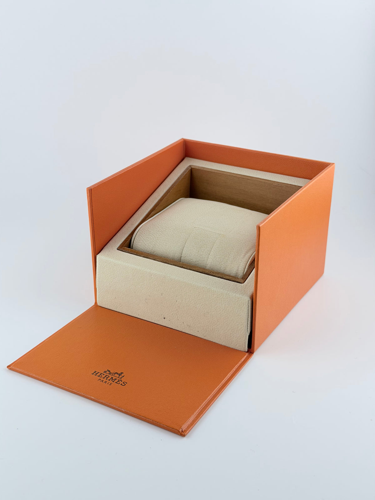 Hermes Paris Belt BE1.210 Large - White Chevron Dial - near mint - with Box/Booklet/Tag - Ladies