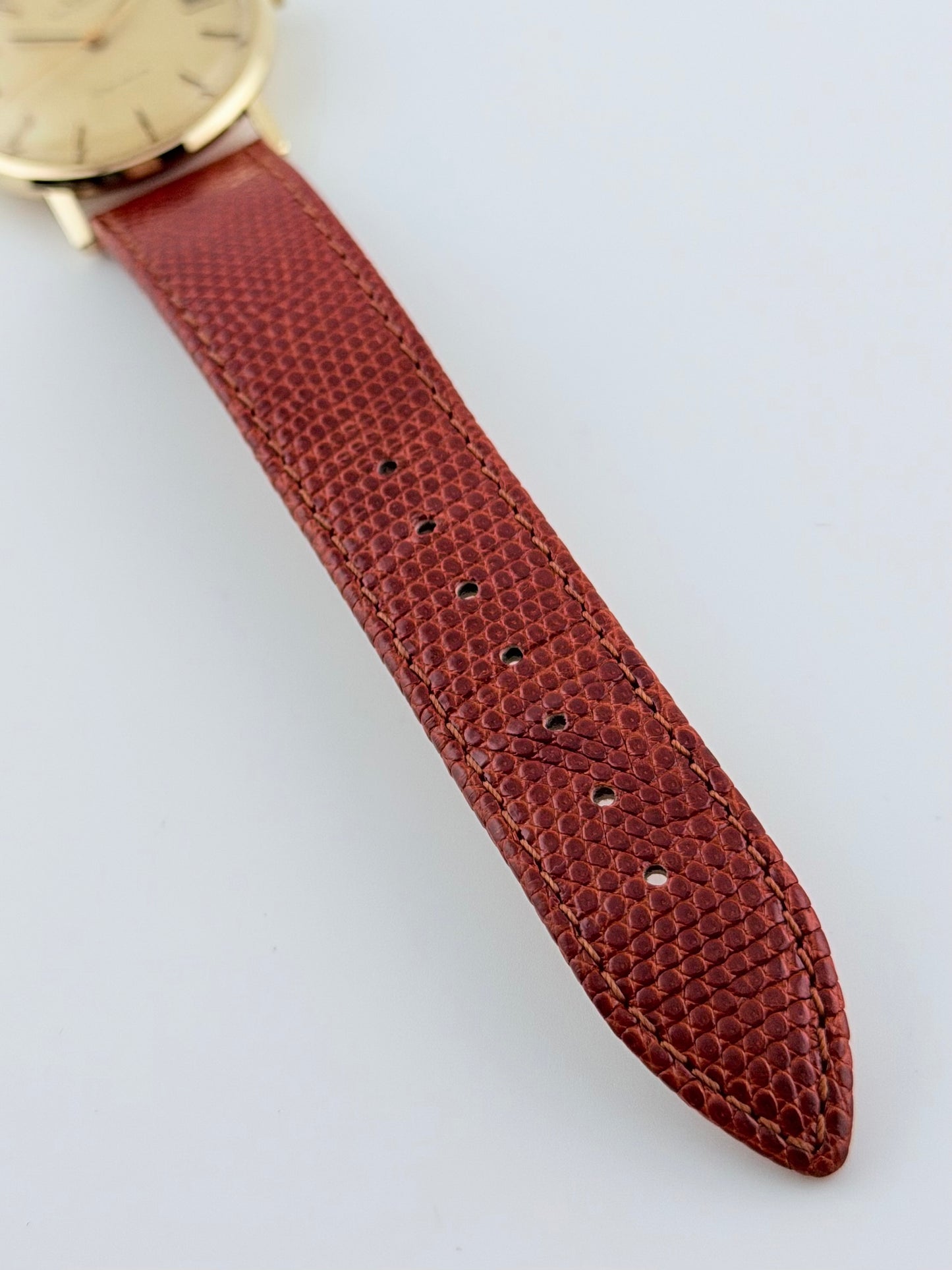 Omega Geneve Manual Wind  9ct Gold - 132.5016