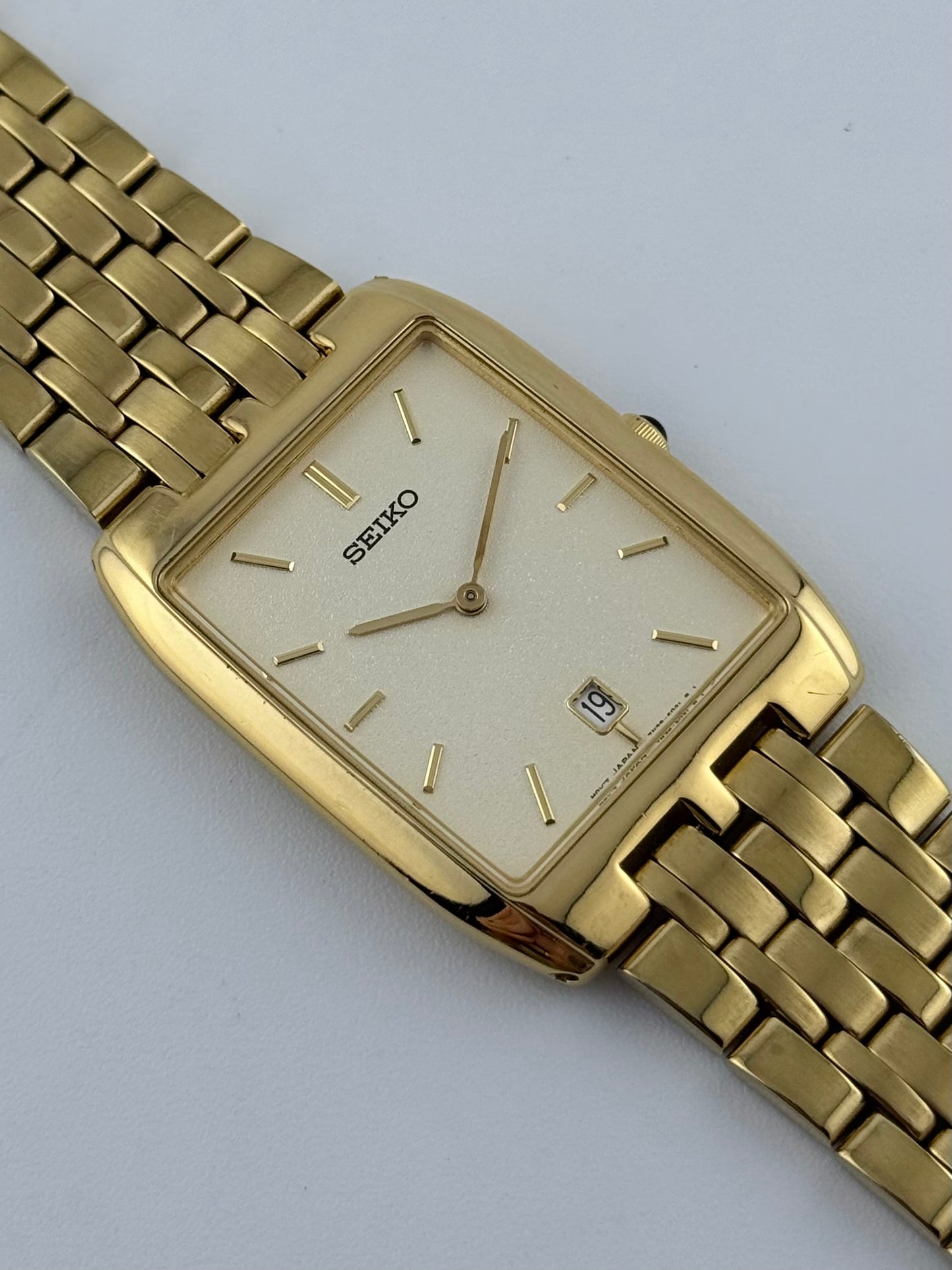 Seiko Tank Quartz 7N39-5010