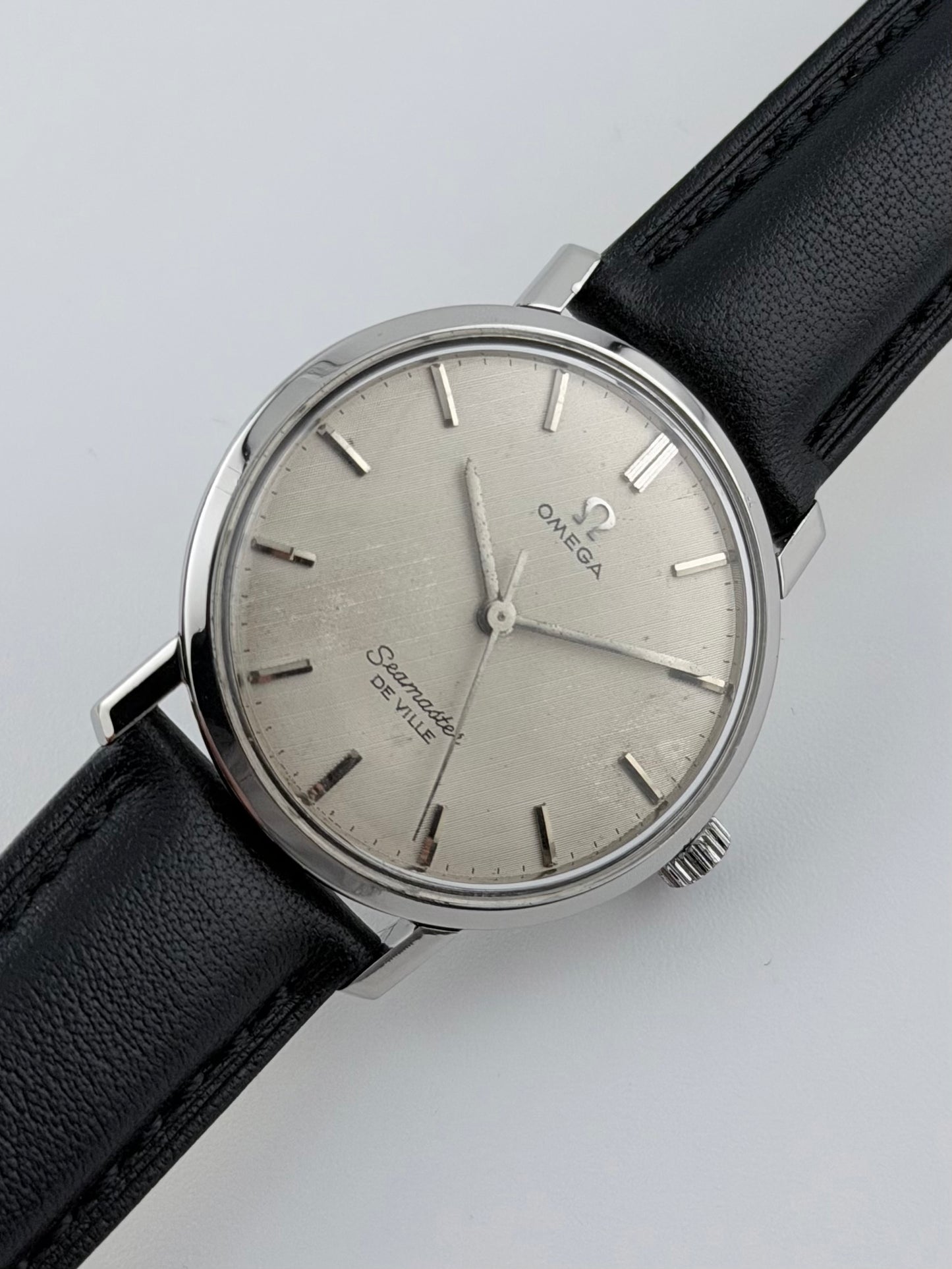 Omega Seamaster De Ville - White Linen Dial - 135.020
