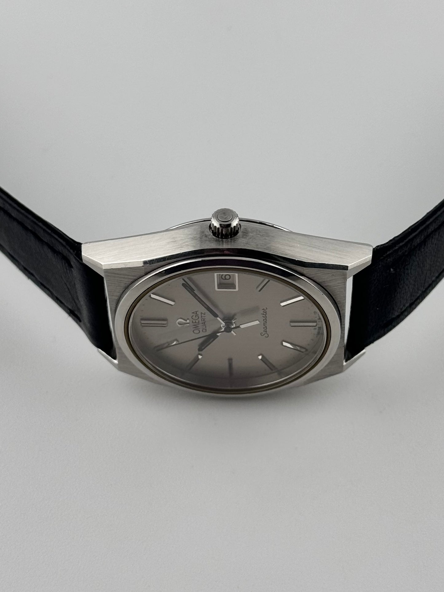 Omega Seamaster Quartz Date 196.0088