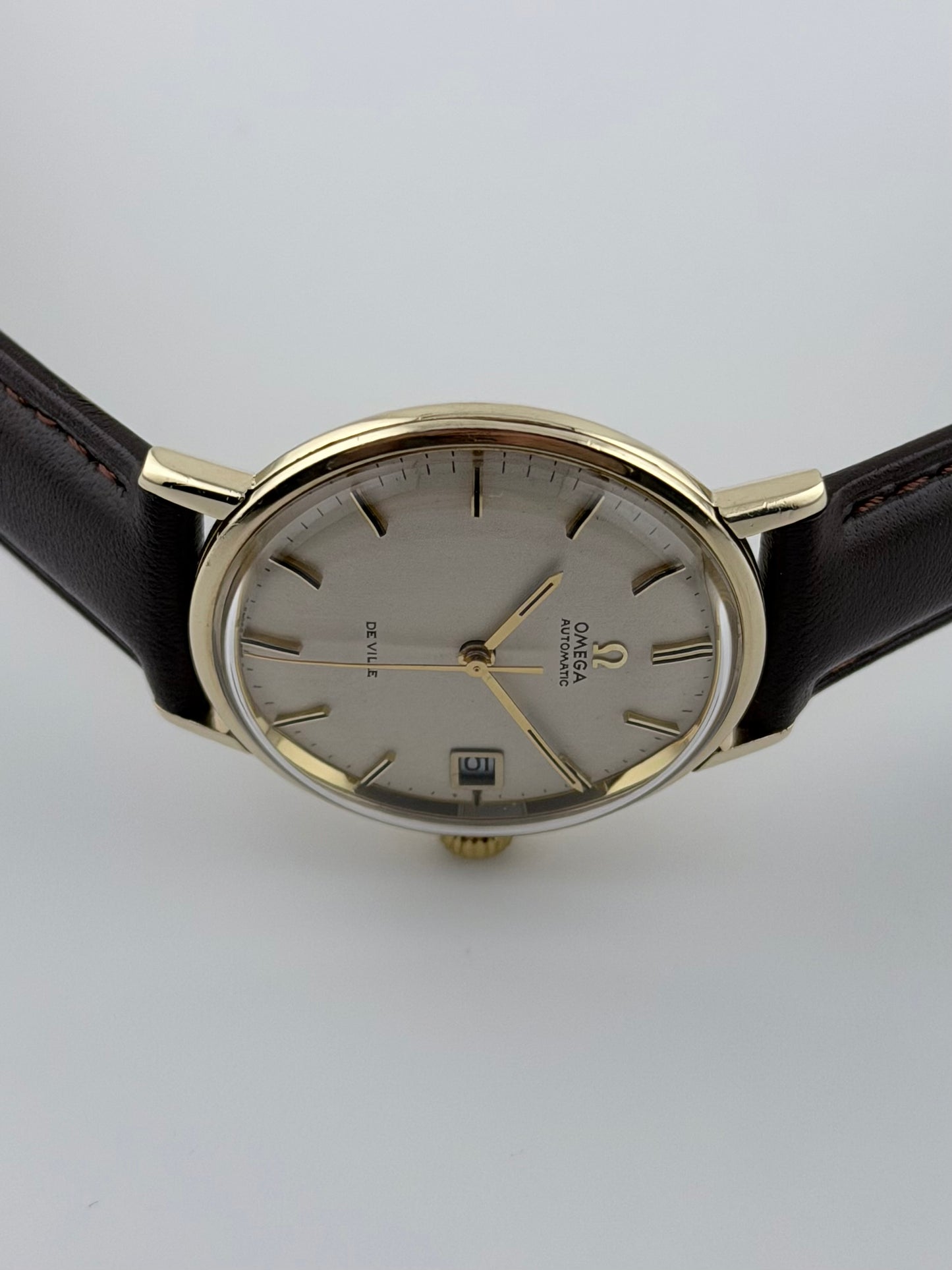 Omega De Ville Automatic Date 166.5020 - 9ct Solid Gold - Box and Papers!