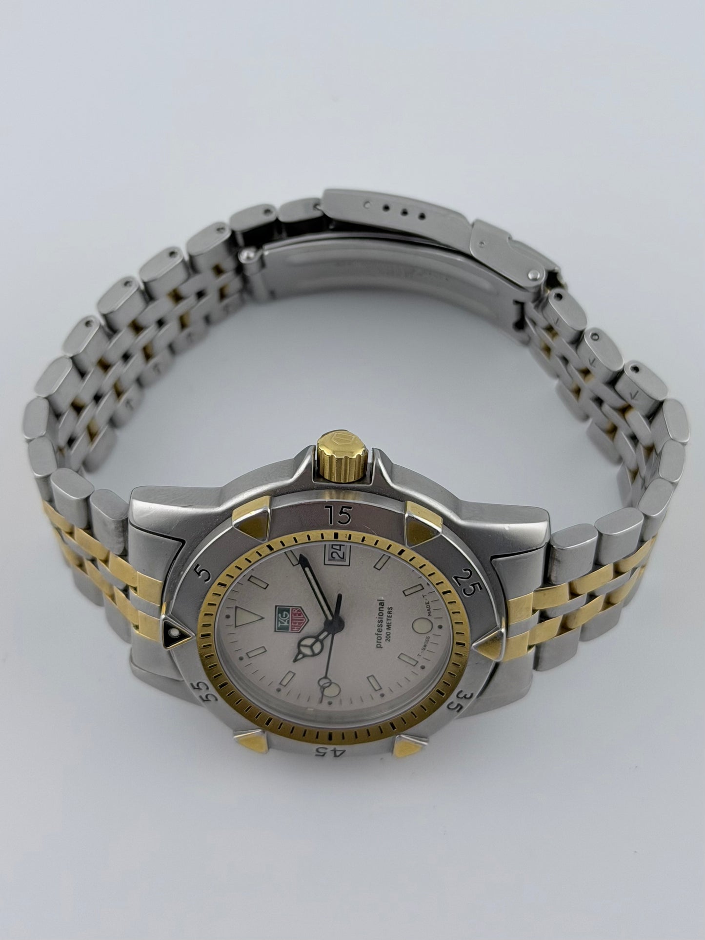 Tag Heuer Professional 200m Quartz Date - WD1221-K-2