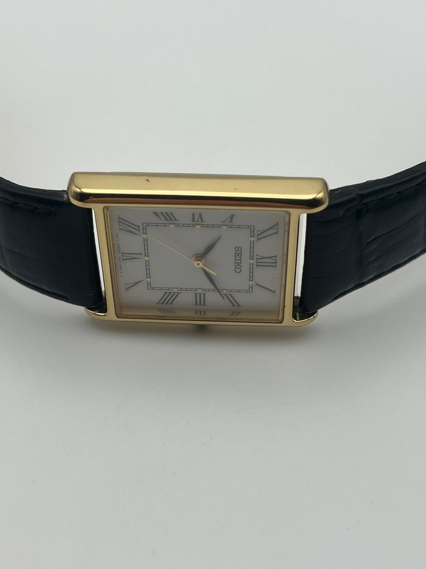 Seiko Tank Quartz - 7N01-0EZ0 papers