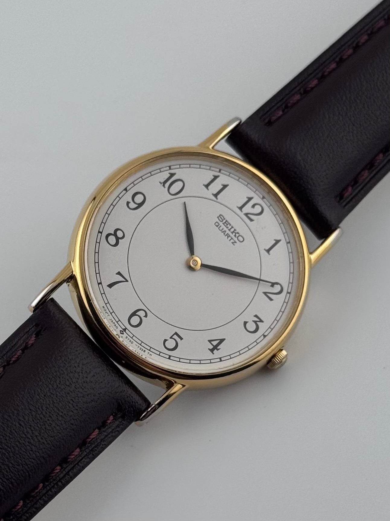 Seiko Quartz - 5Y30-7000