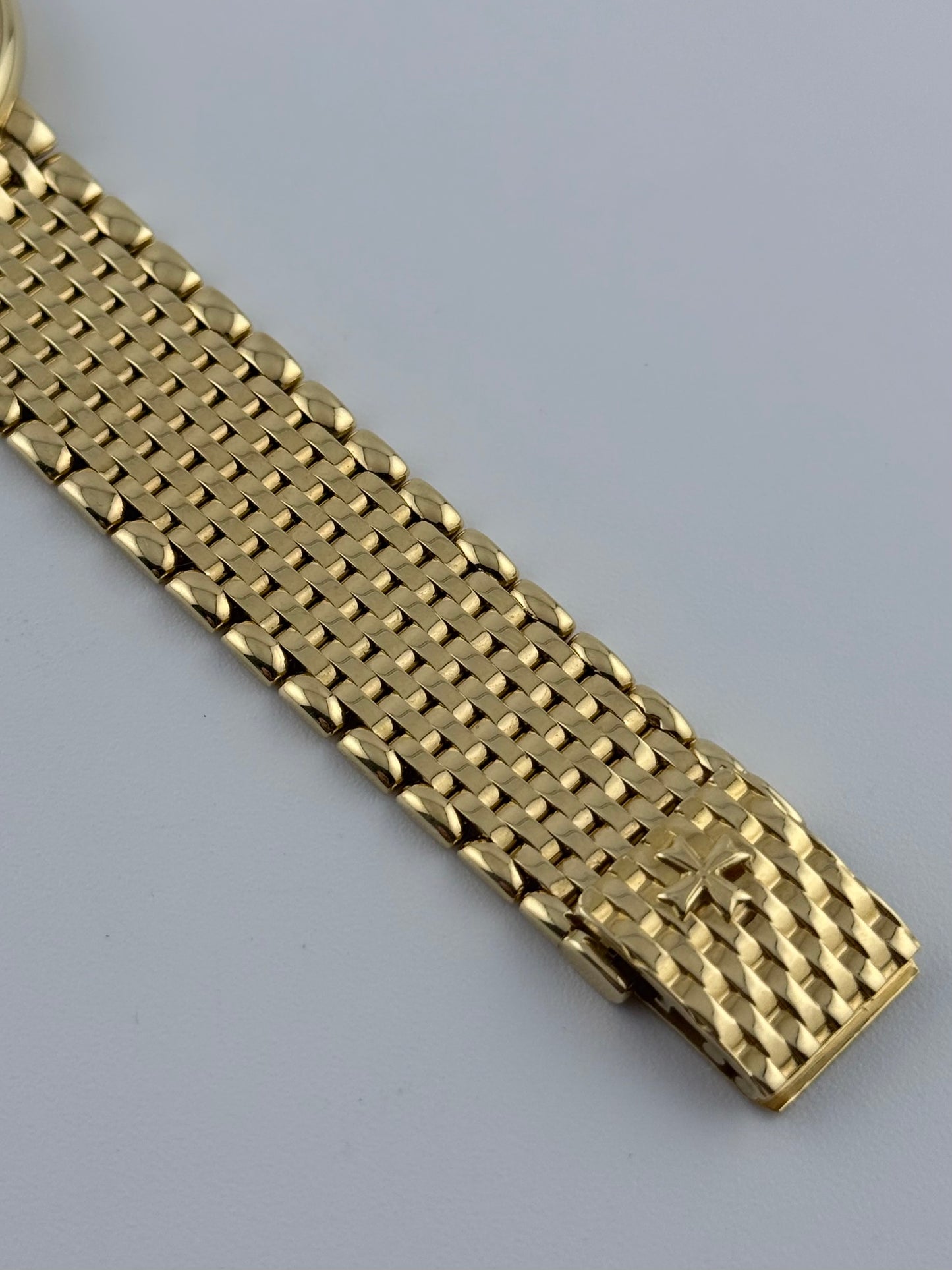 Vacheron Constantin Geneve Quartz - Solid 18ct Gold