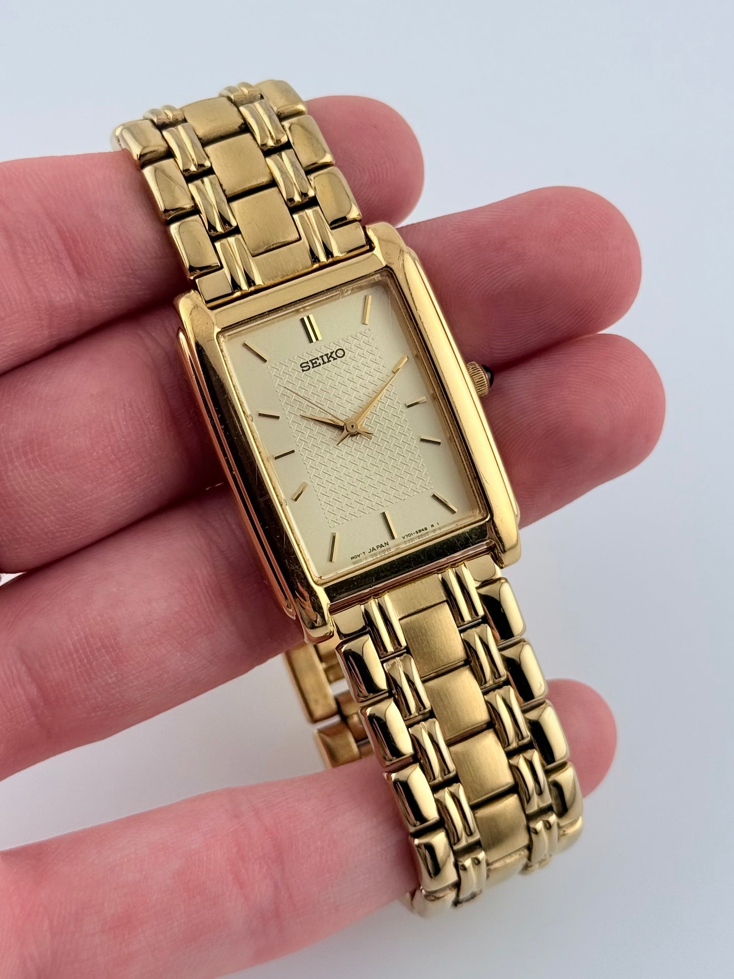 Seiko Tank Quartz - V701-5E49
