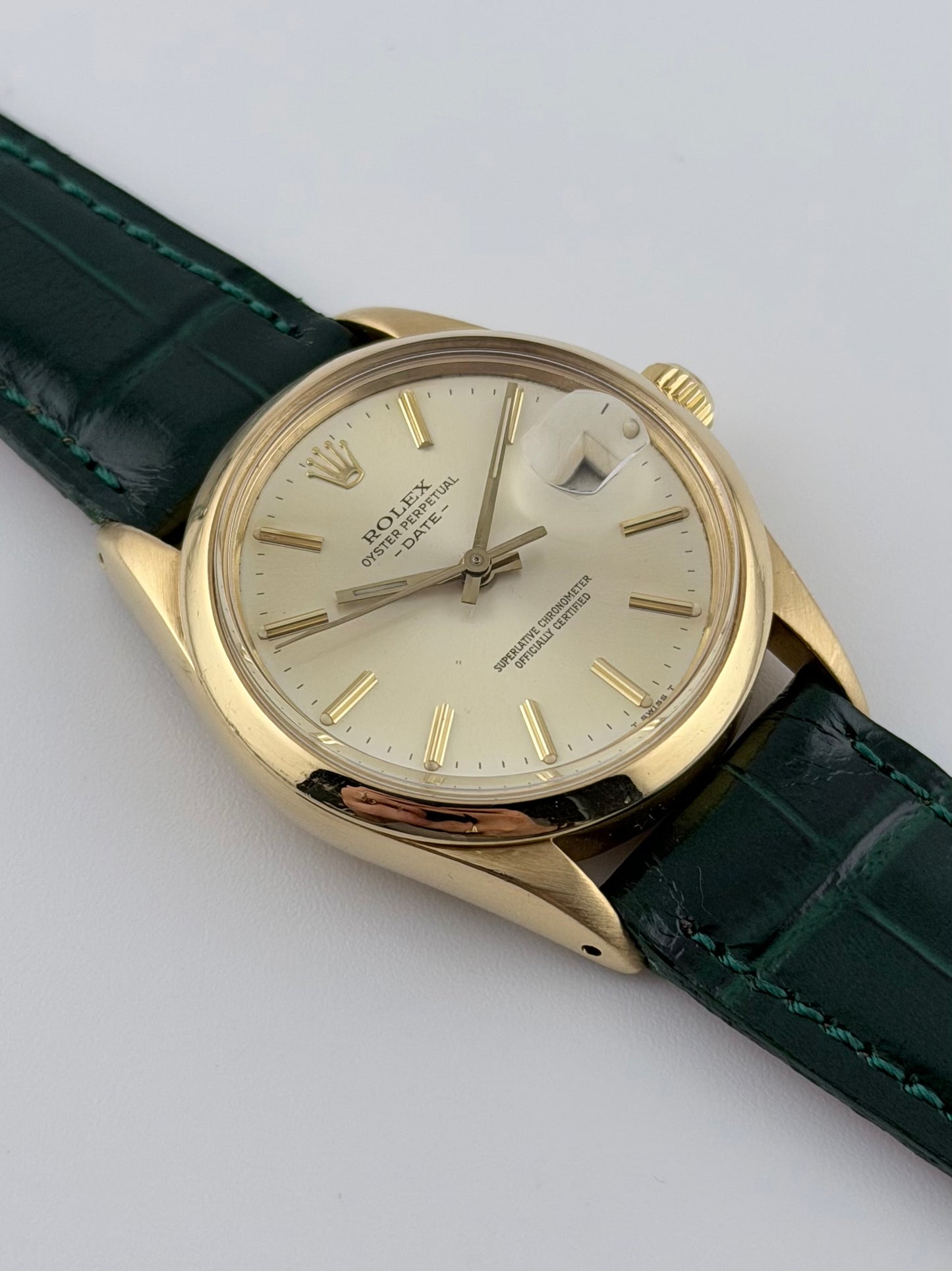 Rolex Oyster Perpetual Date Automatic - 1500/8 18kt Gold