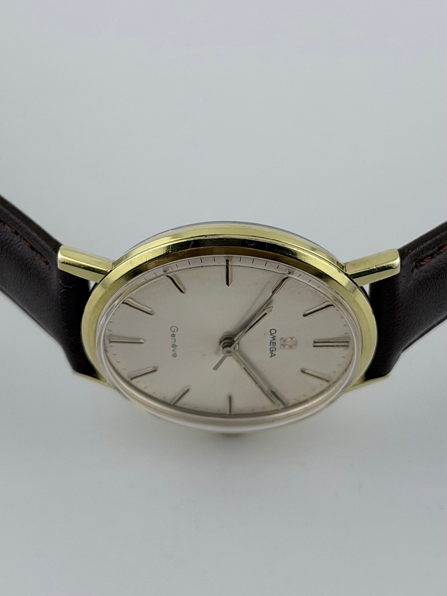 Omega Geneve Manual Wind 131.019 - Complete Set! - Box, Wallet, Papers