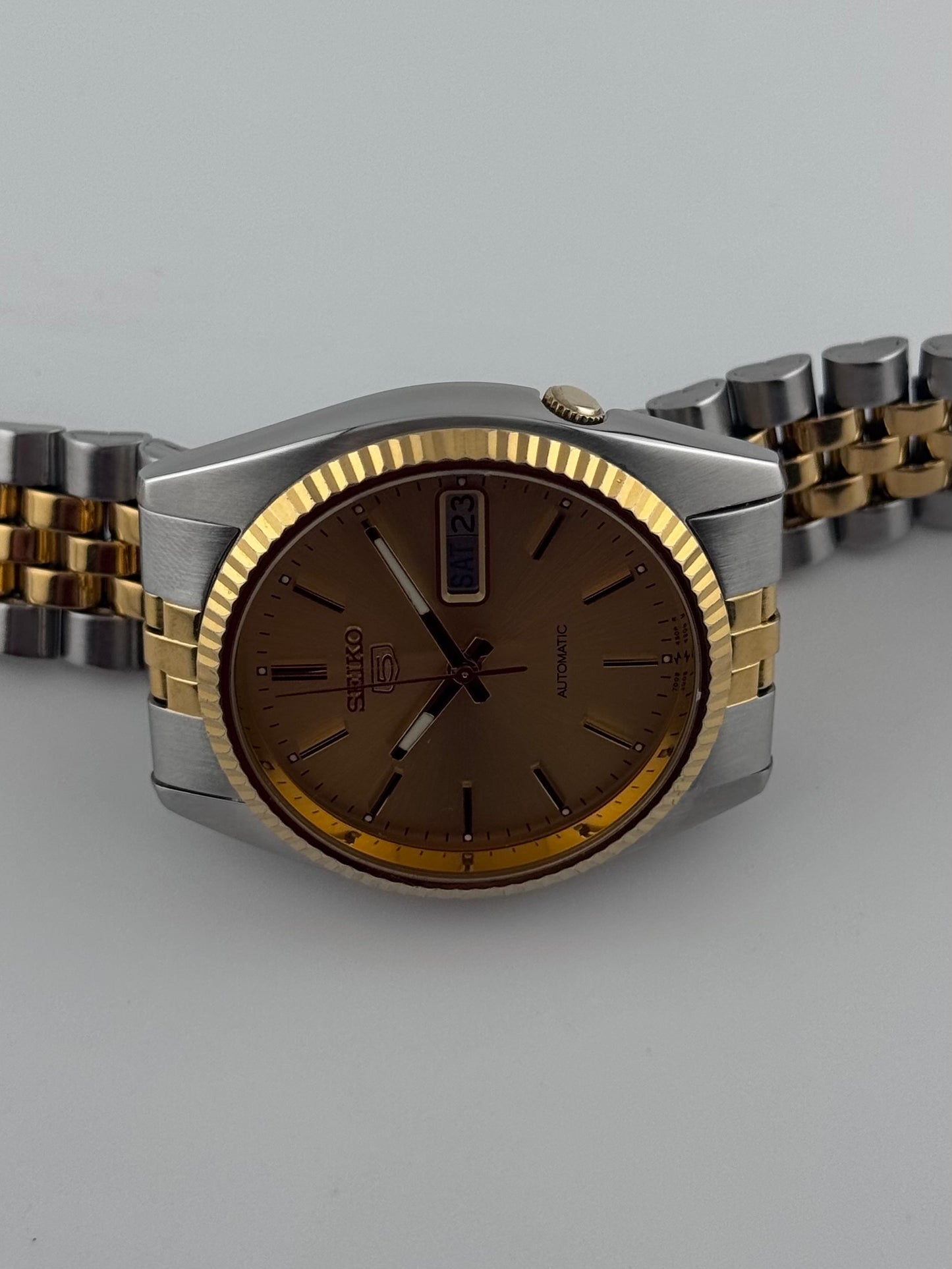 Seiko 5 Automatic Day Date just  - 7009-3110