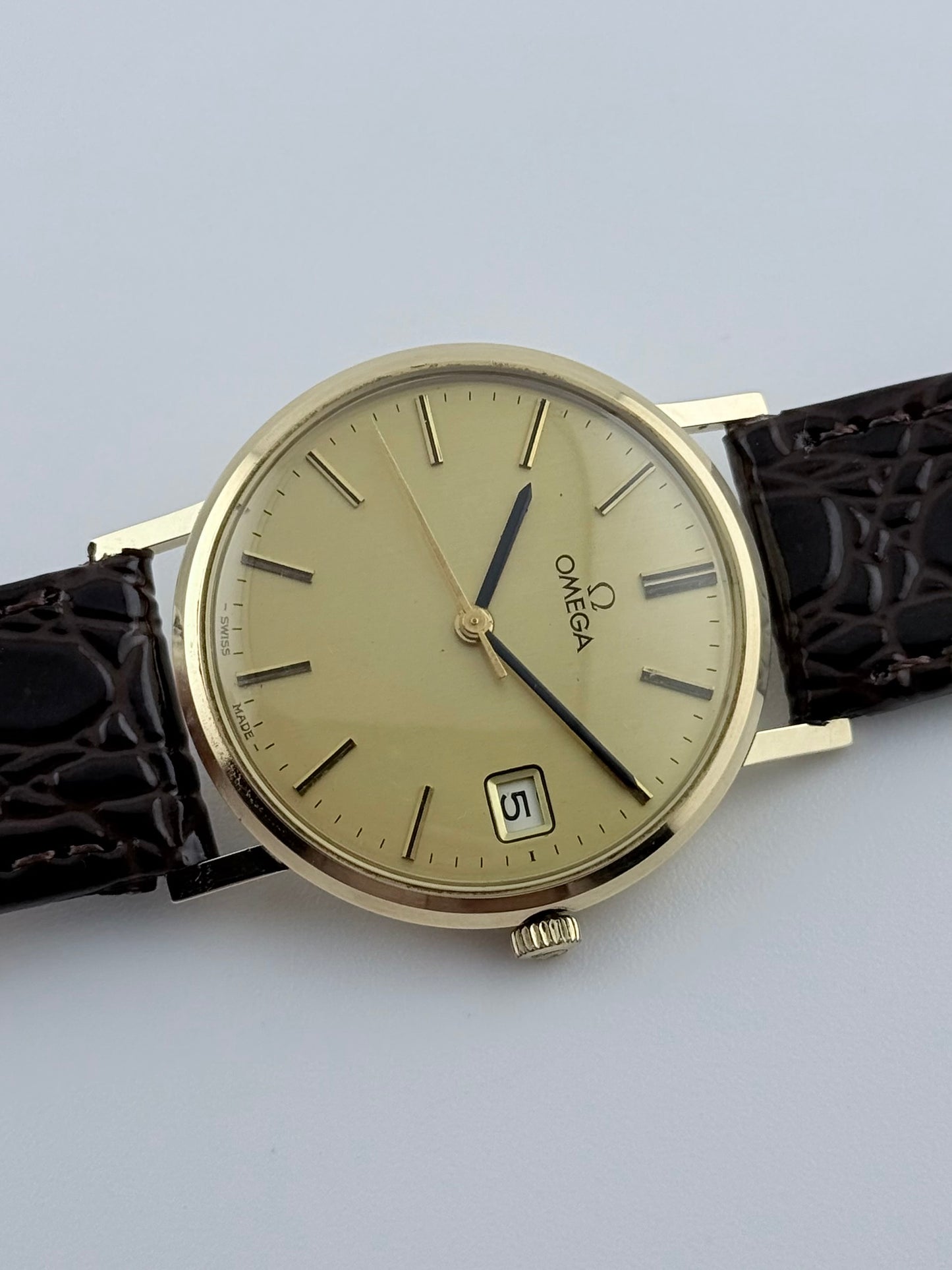 Omega Geneve Manual Wind 9ct Gold 132.5017