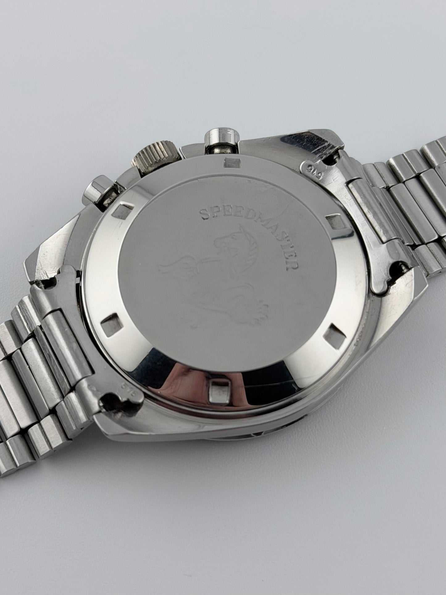 Omega Speedmaster 105.012-66 Manual Wind - The watch that went to the moon.