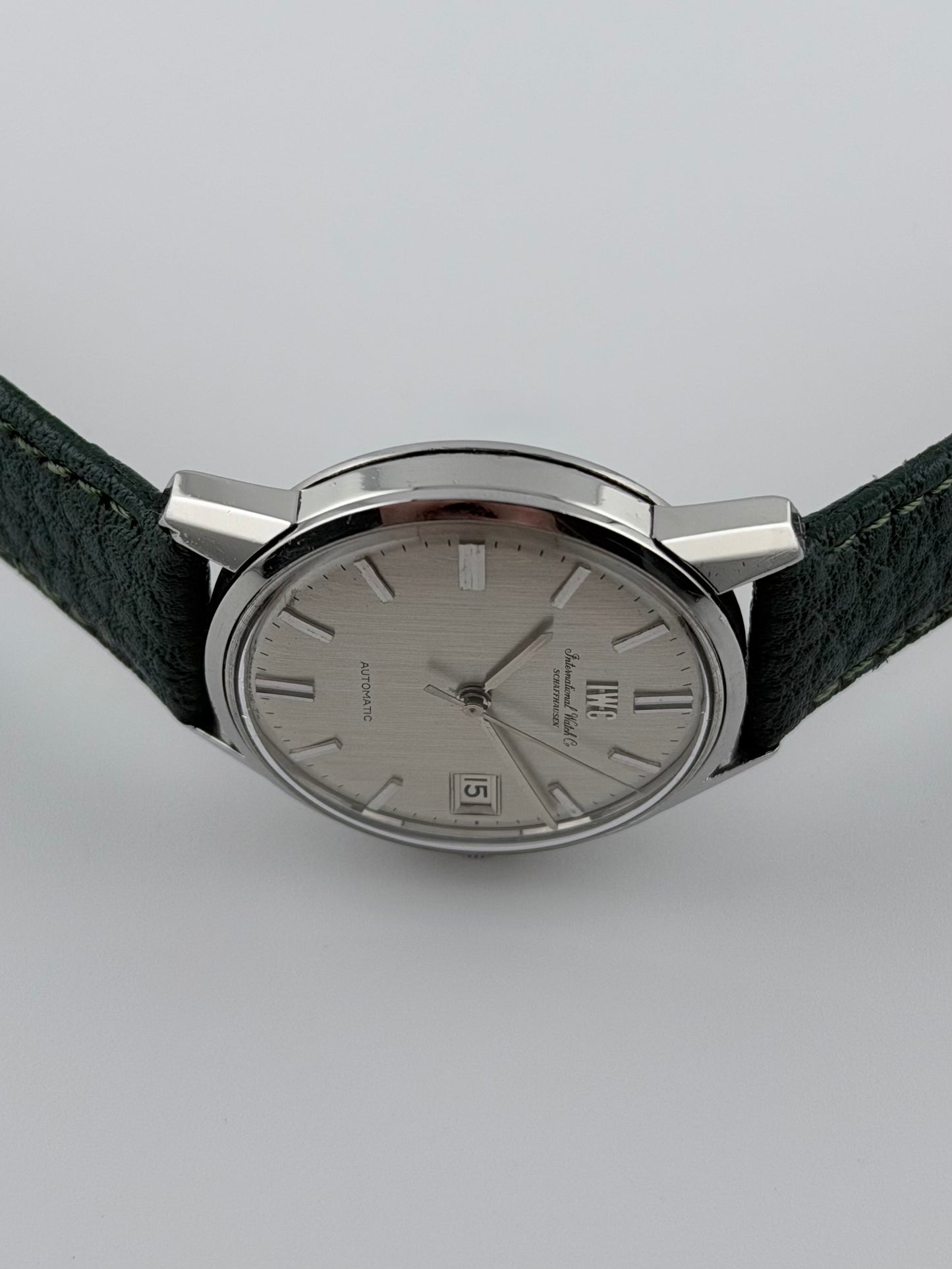 IWC Shaffhausen Automatic Date - 810A