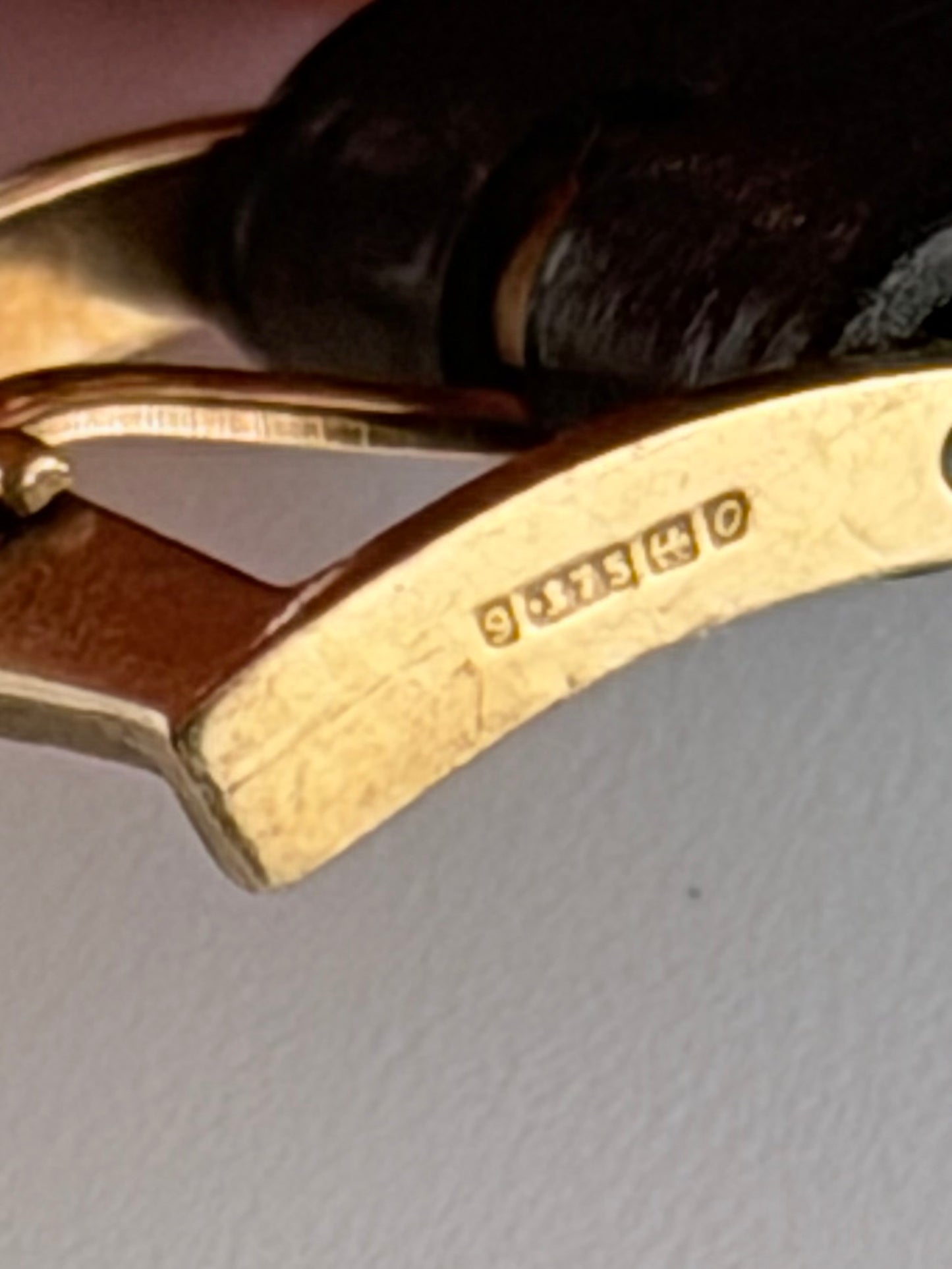 Omega Manual Wind 9ct Gold - 131.5405 - Linen Dial