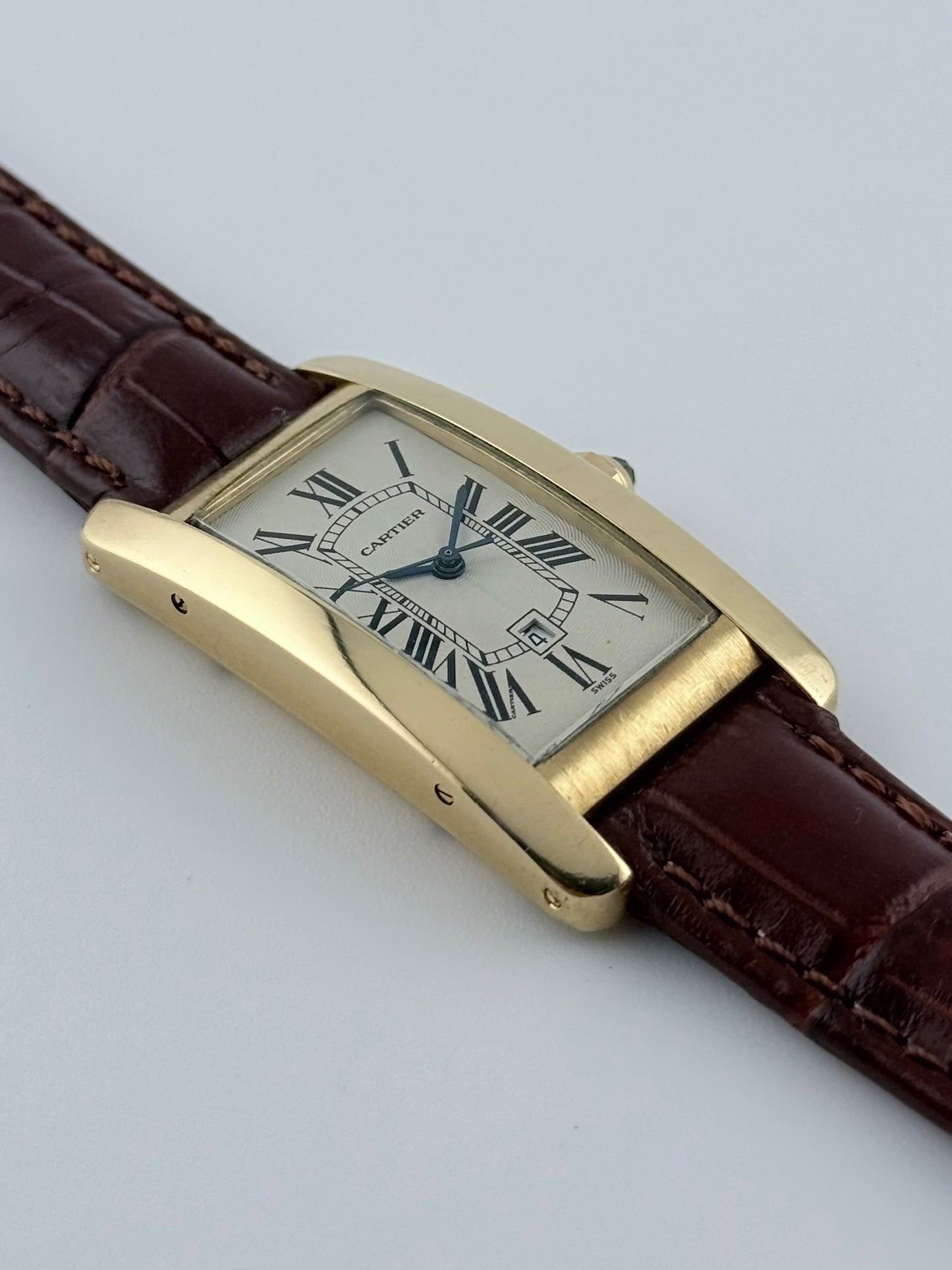 Cartier Tank Americaine Automatic - Solid 18ct Gold - 1725