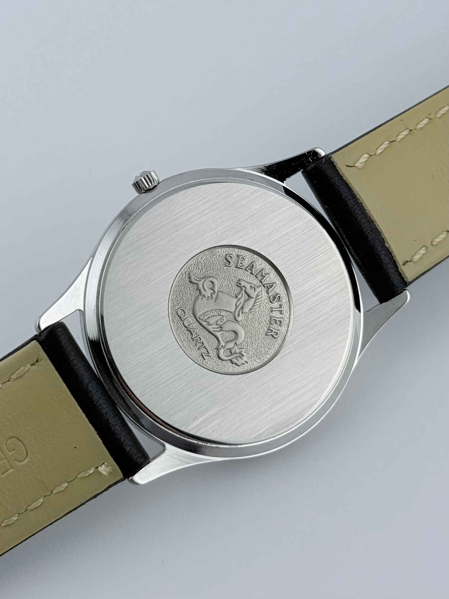 Omega Seamaster Quartz Date - 196.0251 - Waffle Dial - Box and Papers