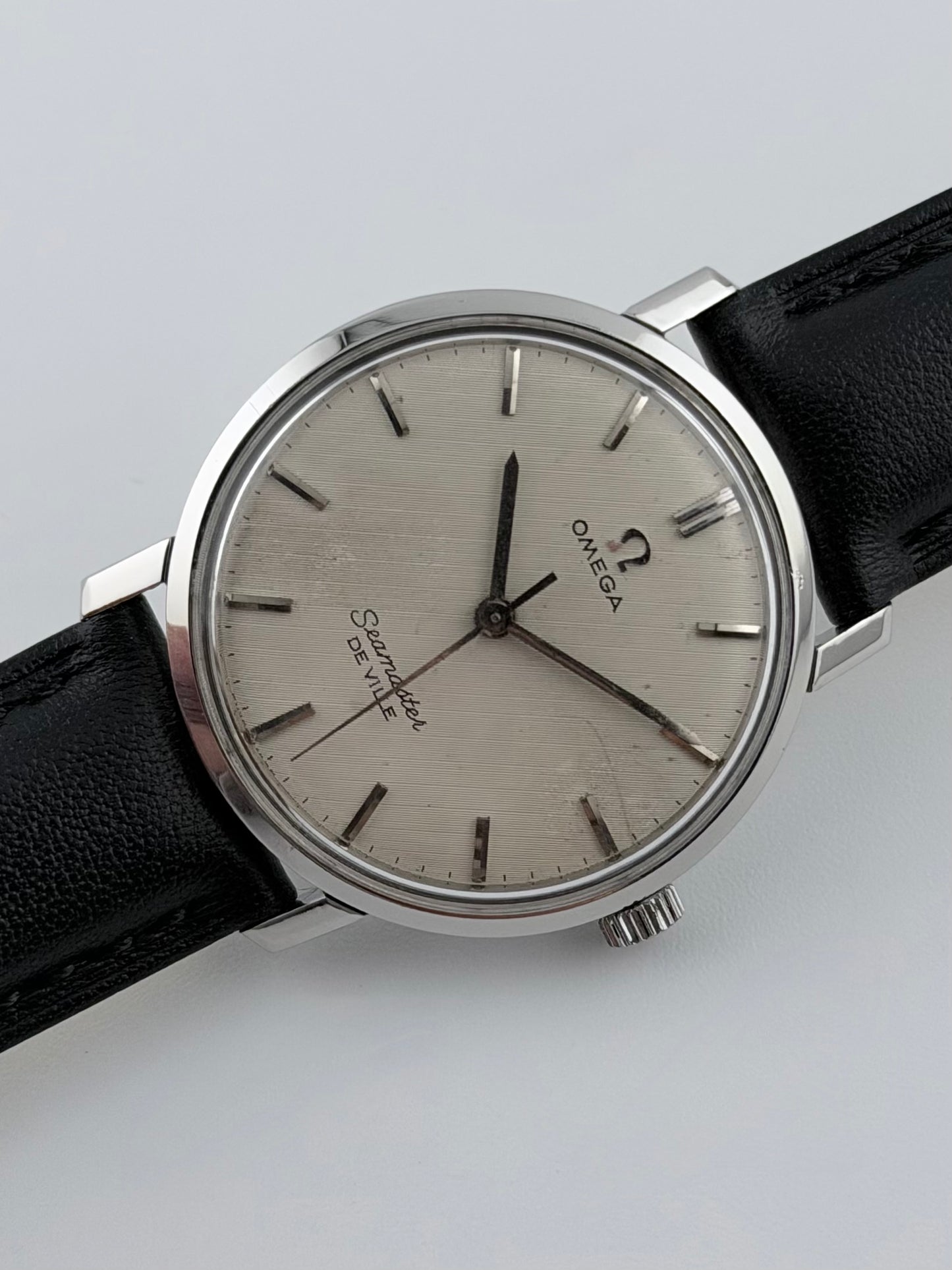 Omega Seamaster De Ville - White Linen Dial - 135.020